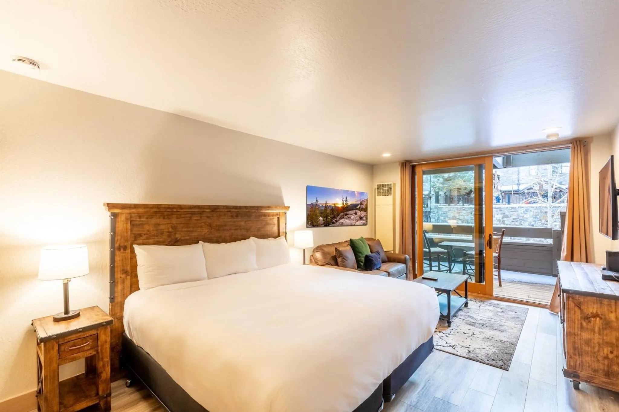 Bedroom, Bed in Northstar California Resort