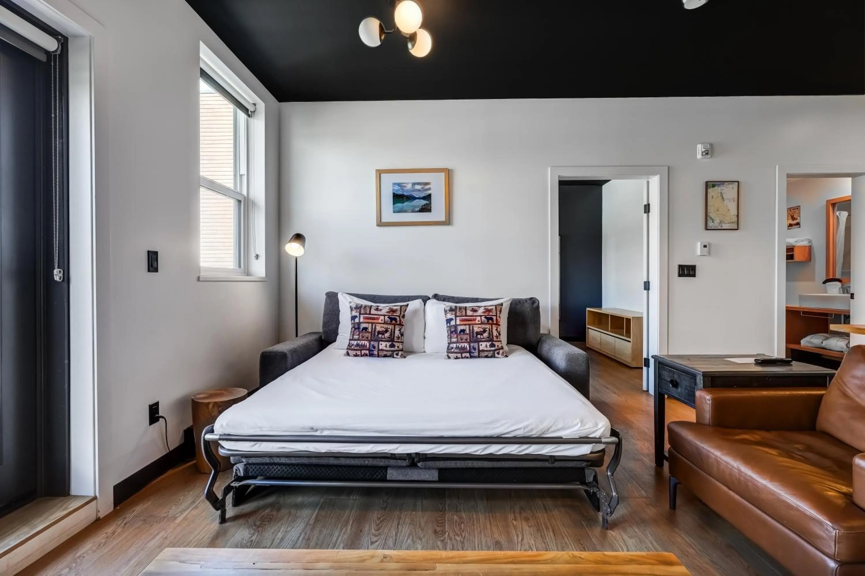 Bed in Raven Inn Whitehorse