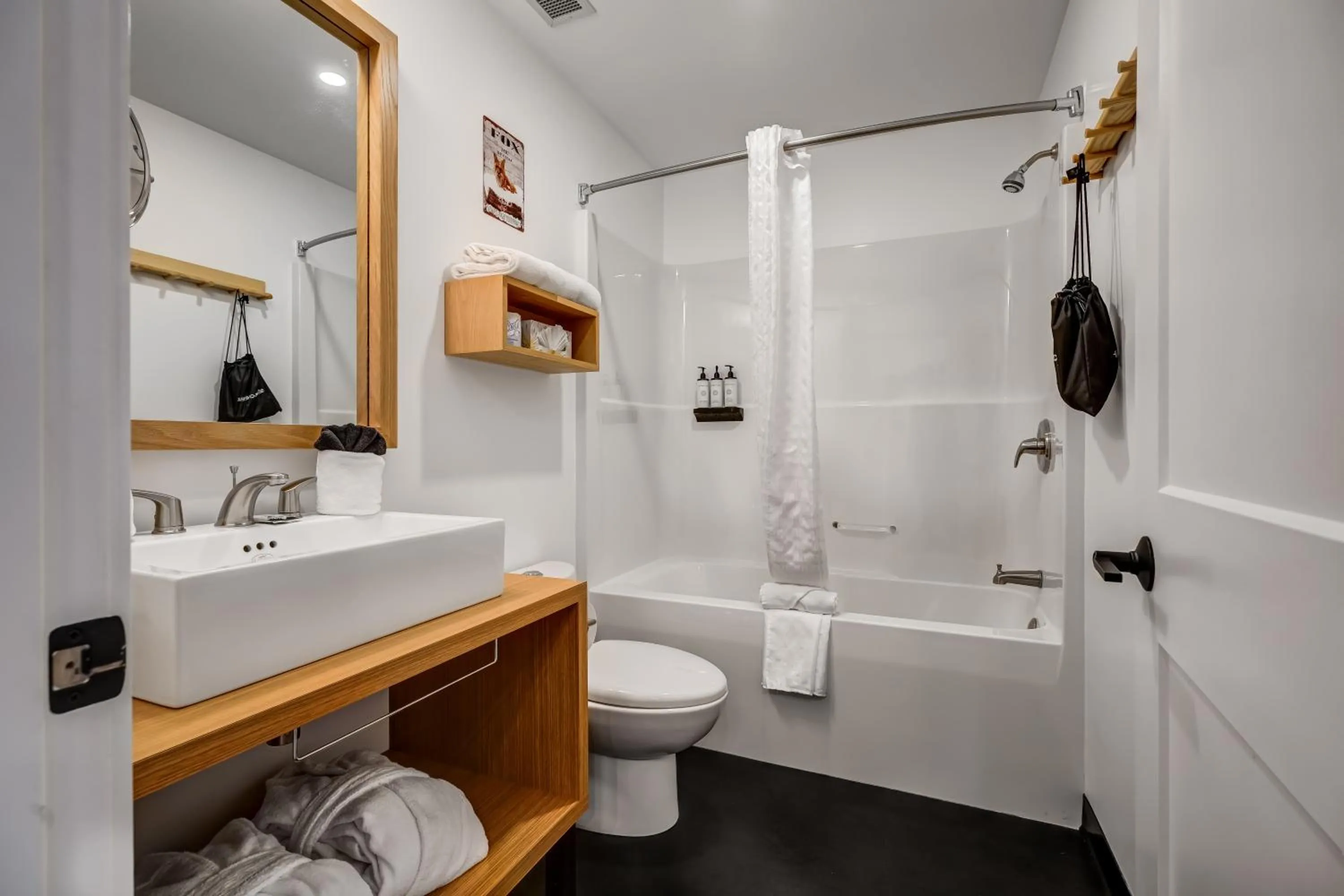 Shower in Raven Inn Whitehorse