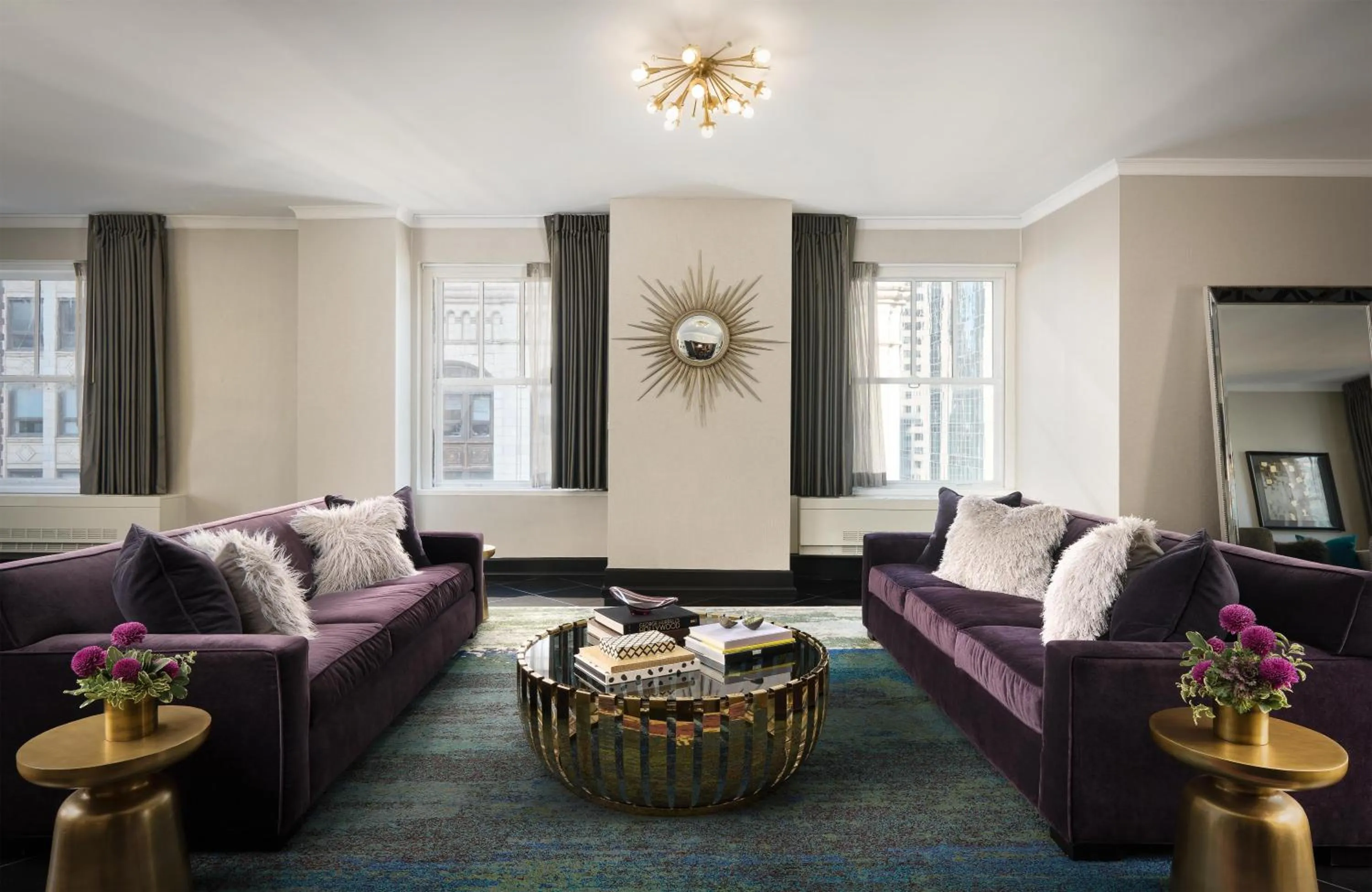 Photo of the whole room in The Allegro Royal Sonesta Hotel Chicago Loop