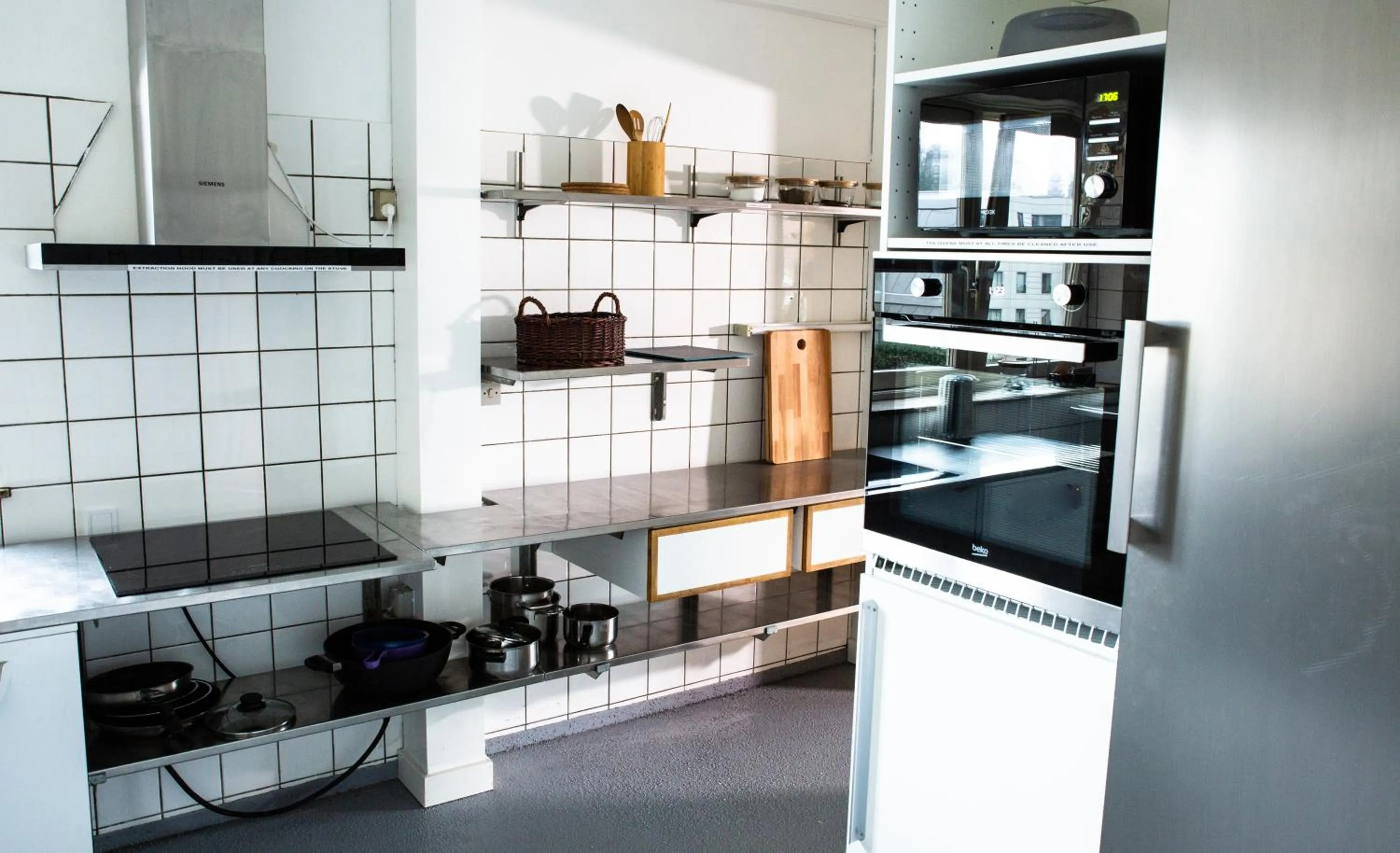 Kitchen or kitchenette in Hotel-B