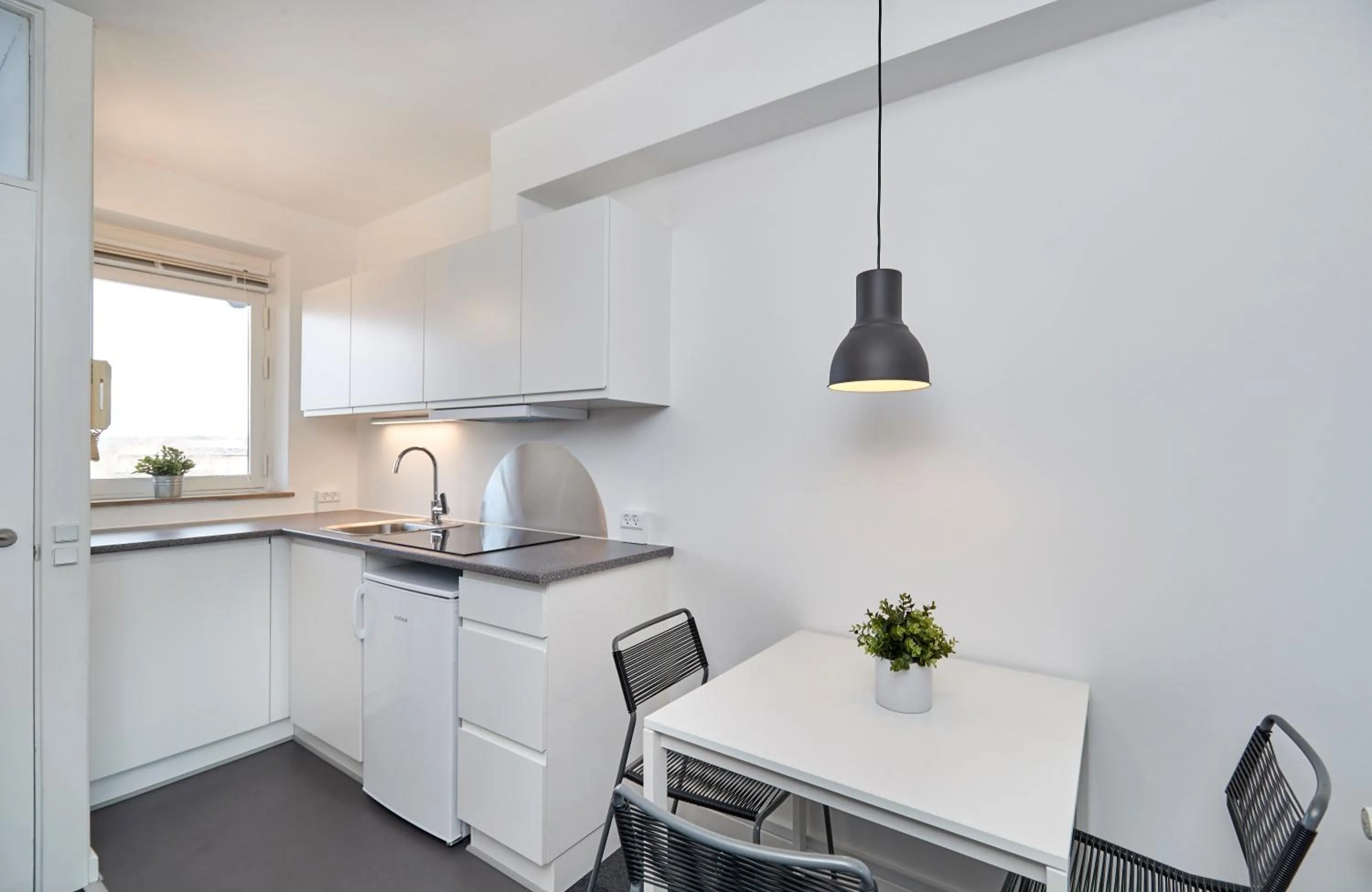 Kitchen or kitchenette in Hotel-B