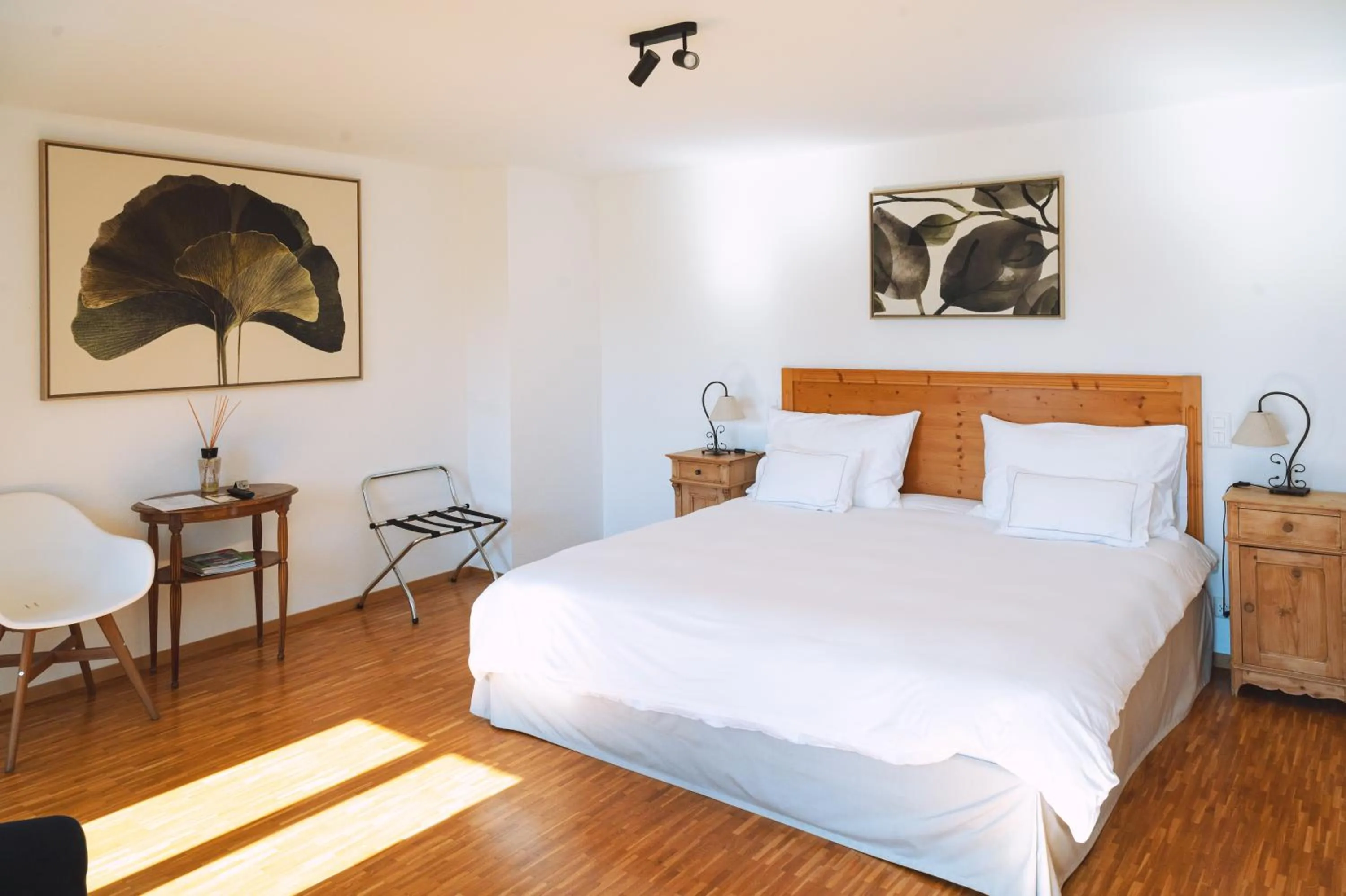 Photo of the whole room, Bed in Les Montagnards