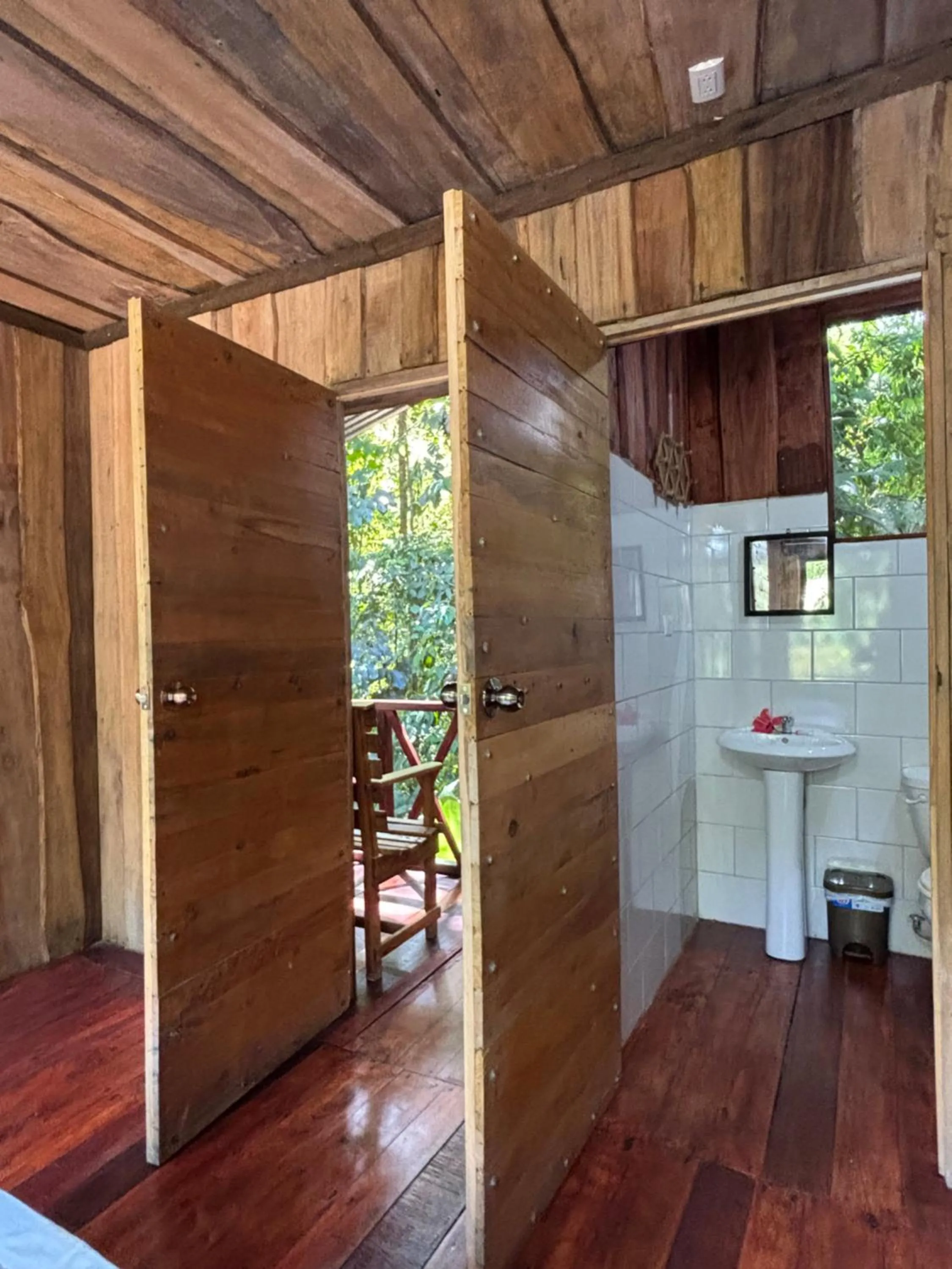 Bathroom in Citronela Lodge Corcovado