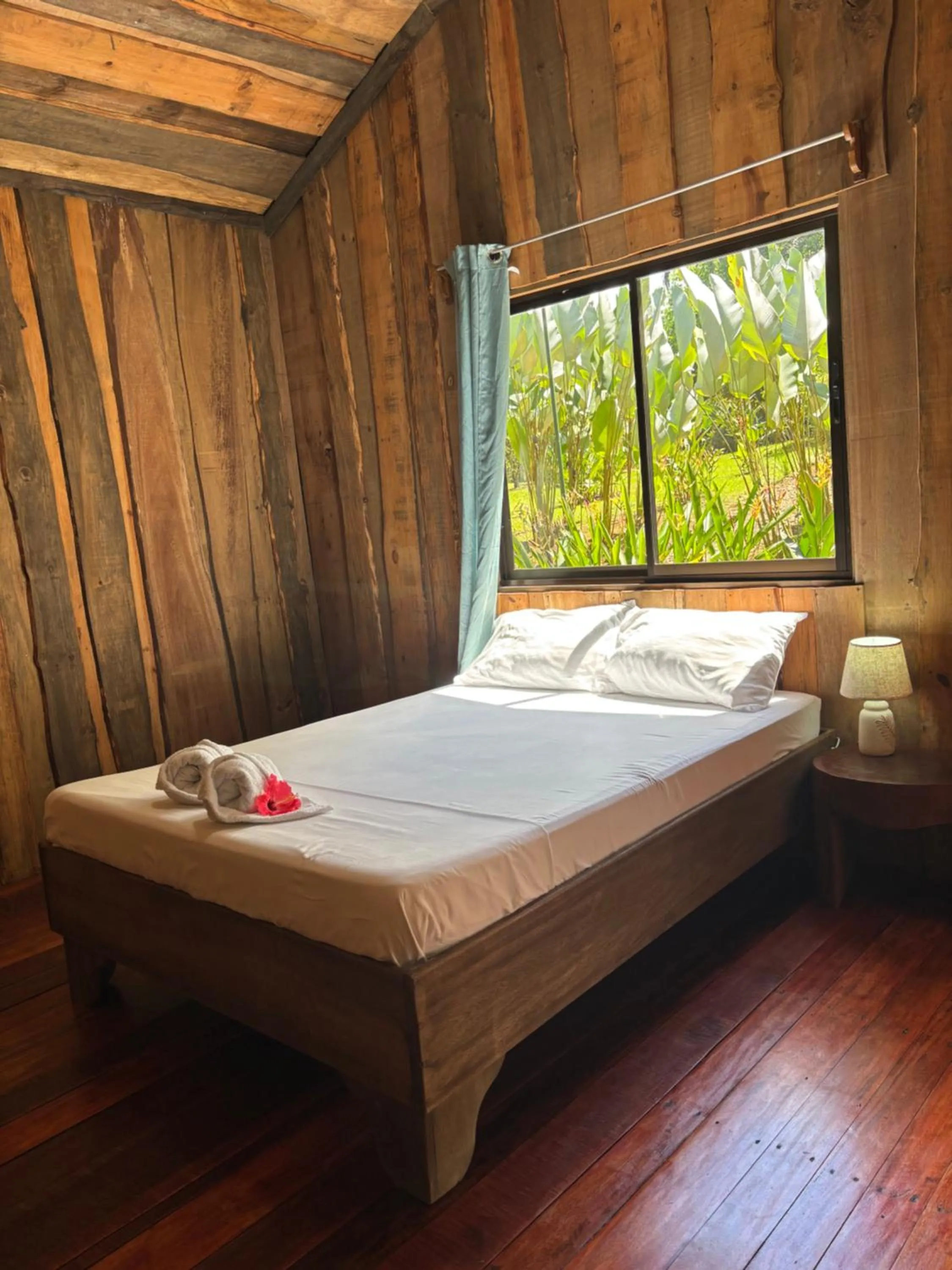 Bed in Citronela Lodge Corcovado