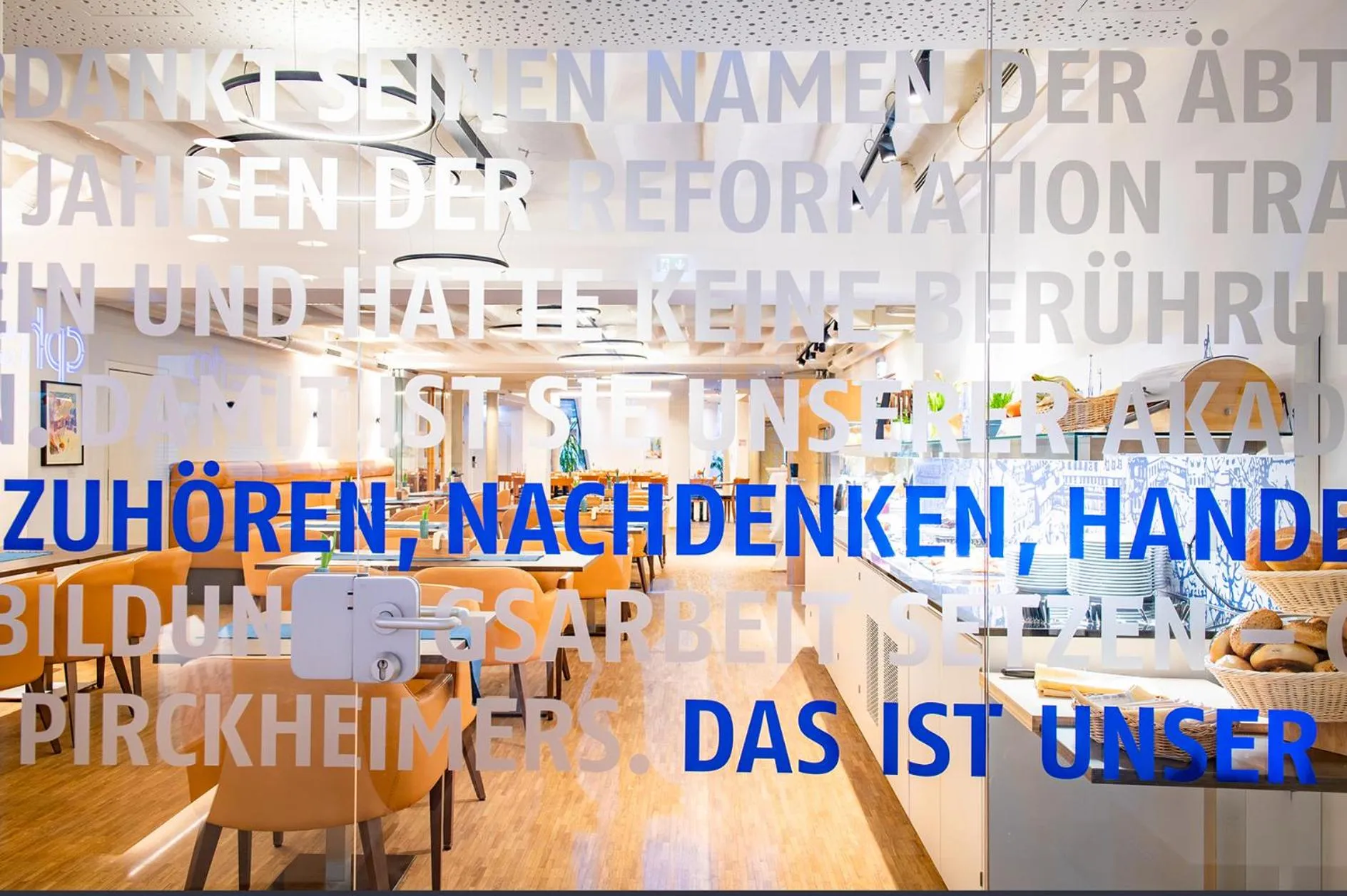 Restaurant/places to eat in Hotel der Akademie Caritas-Pirckheimer-Haus