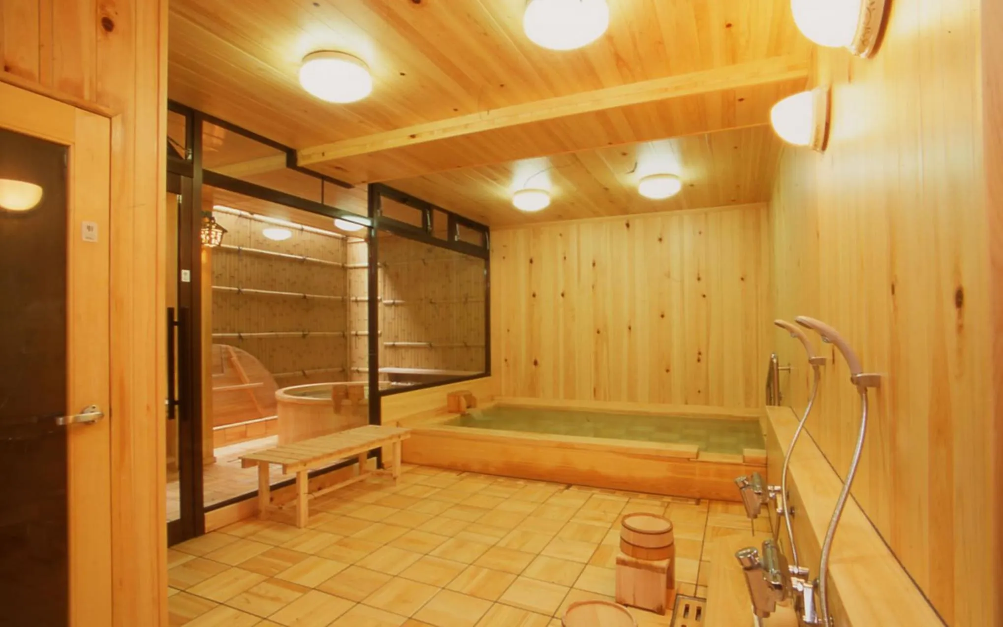 Hot Spring Bath in Hitomaru Kadan