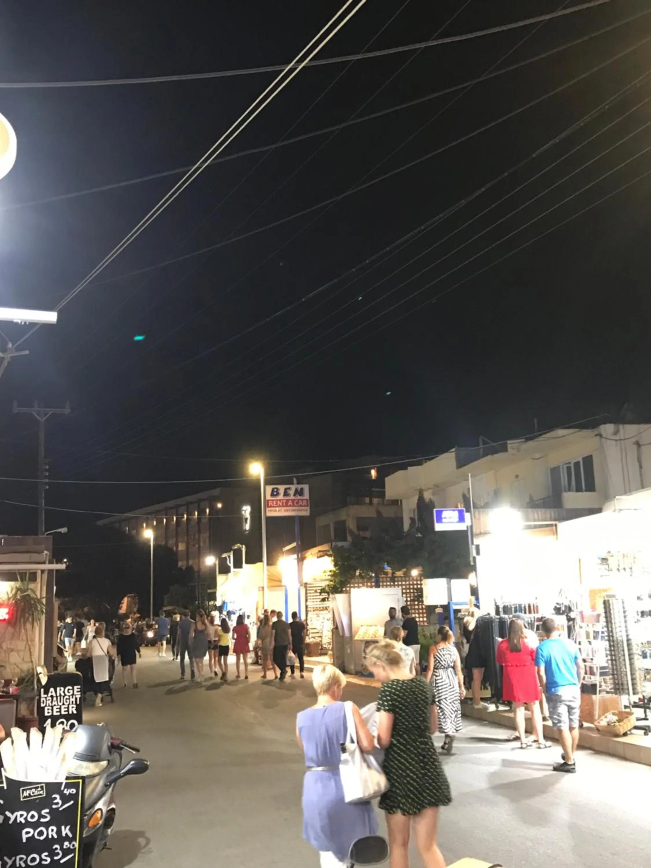 Neighbourhood in Heaven Studios & Apartments