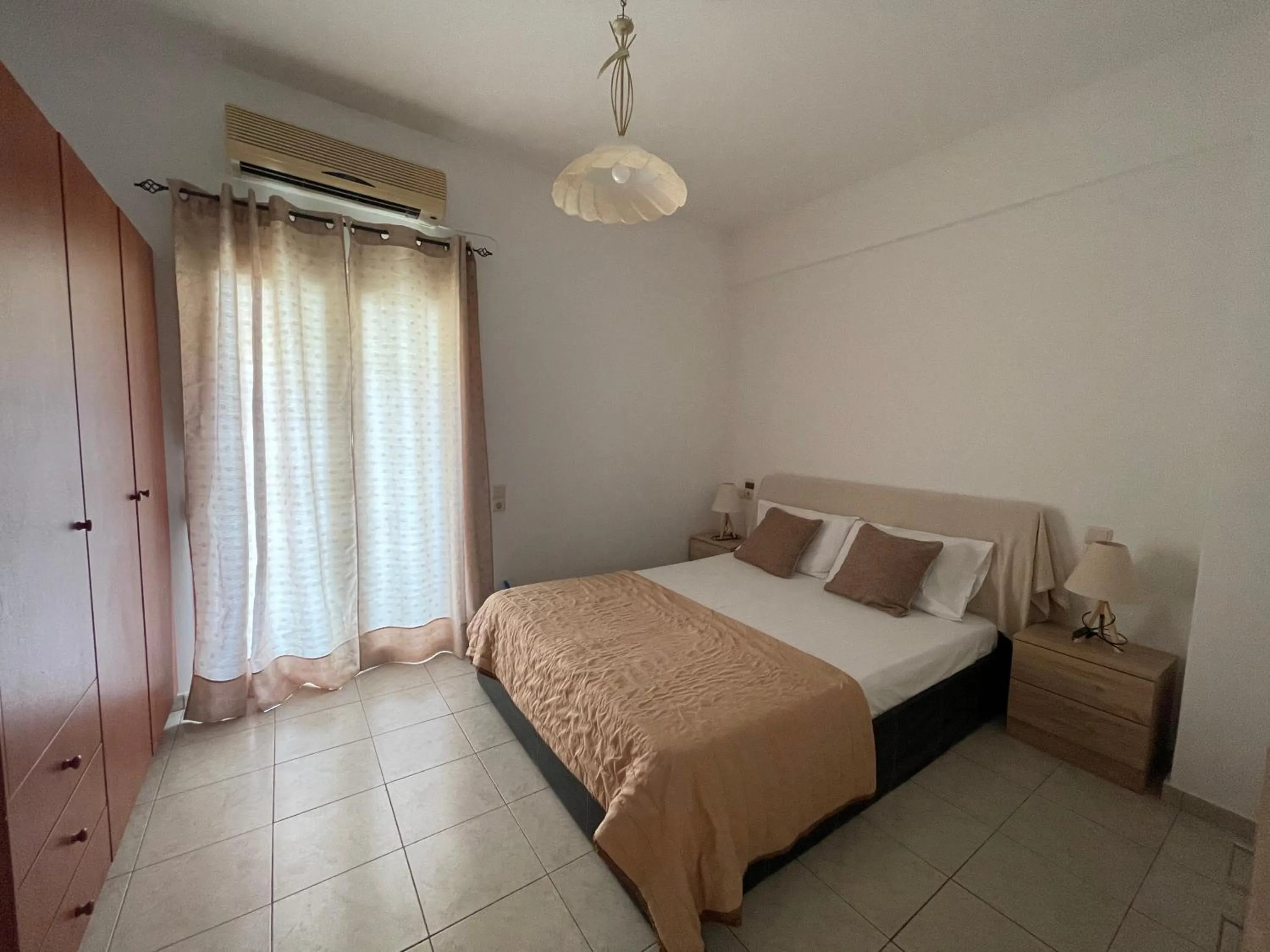 Bedroom, Bed in Heaven Studios & Apartments