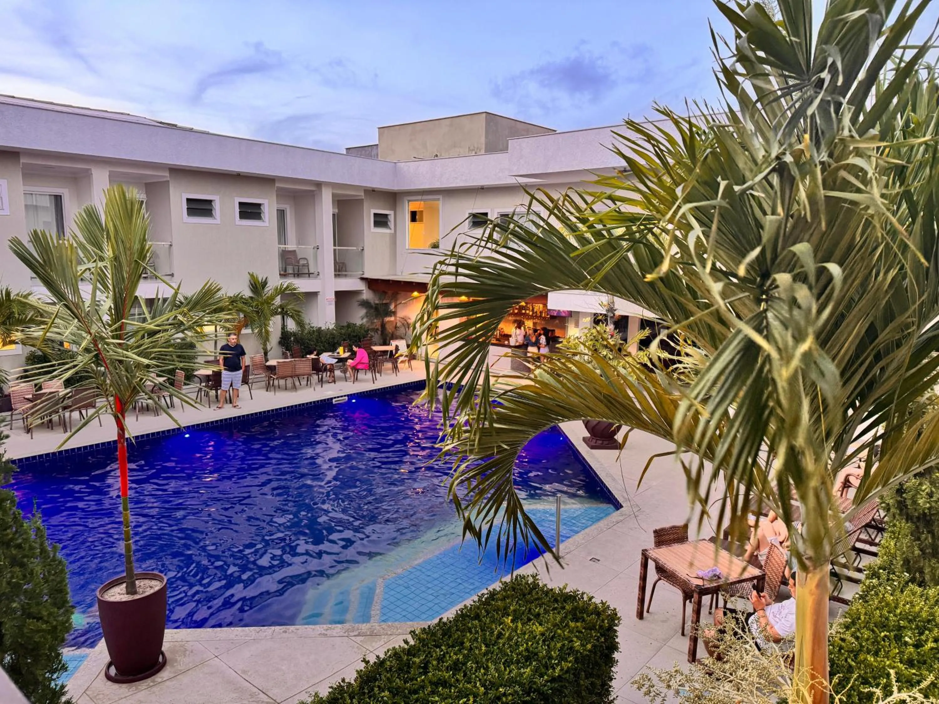 Swimming pool in Orquídeas Praia Hotel