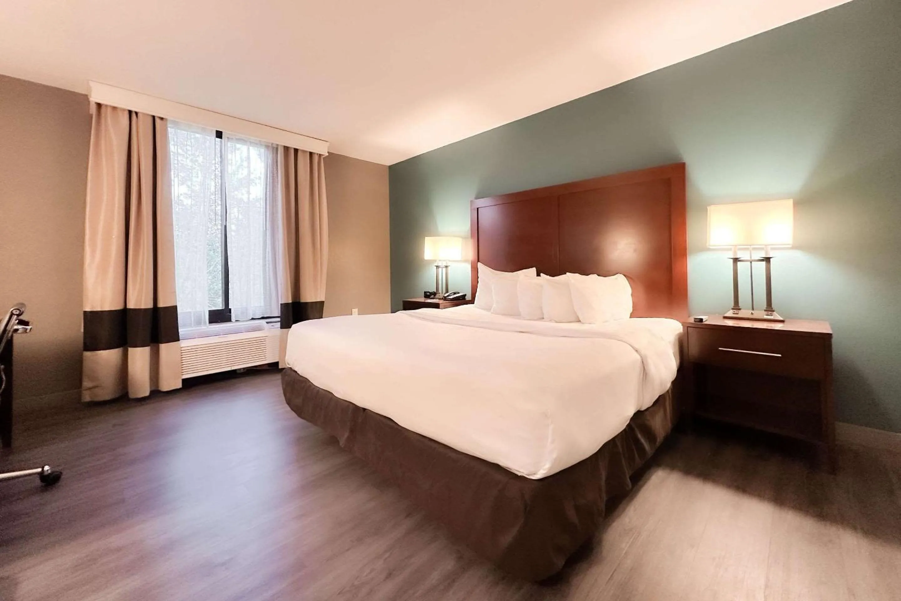 Bedroom in Comfort Inn & Suites Kissimmee by the Parks