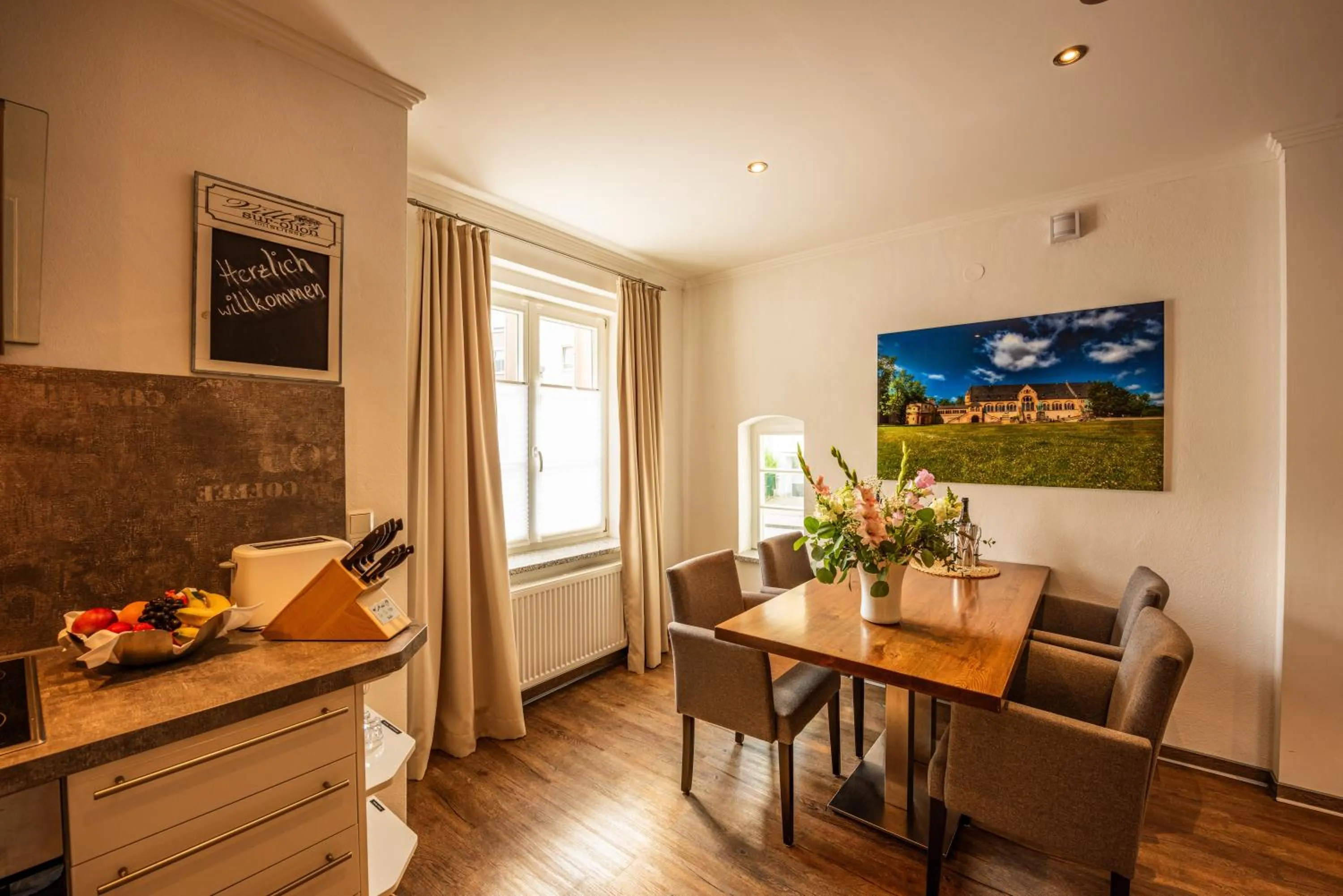 Dining area in City-Appartements Am Wall