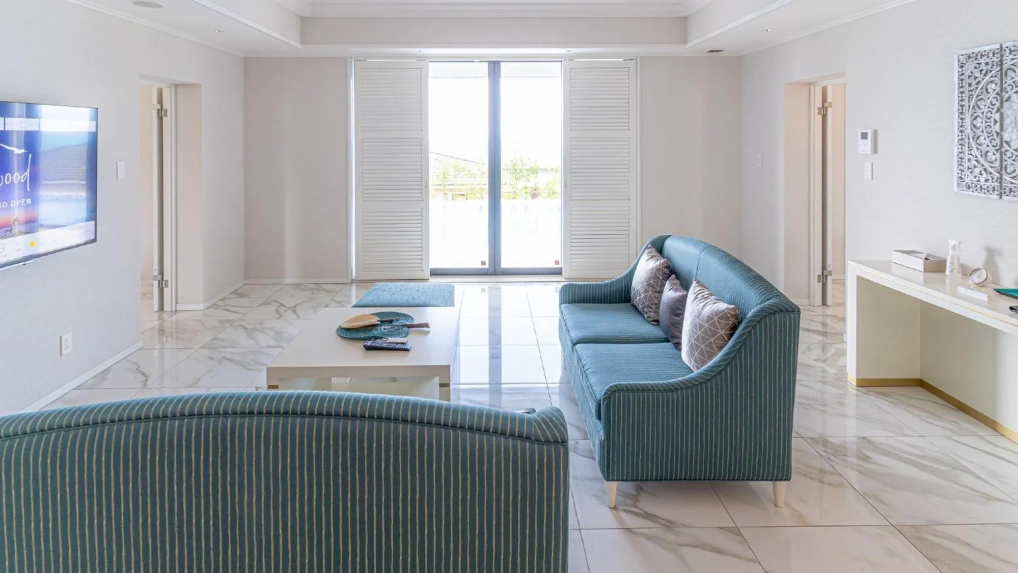 TV and multimedia in Miyakojima Kurima Resort Seawood Hotel