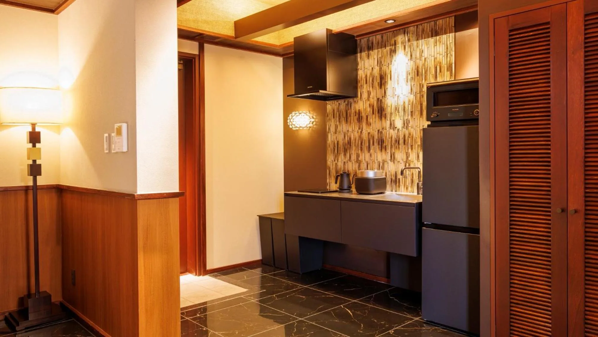 Kitchen or kitchenette in Miyakojima Kurima Resort Seawood Hotel