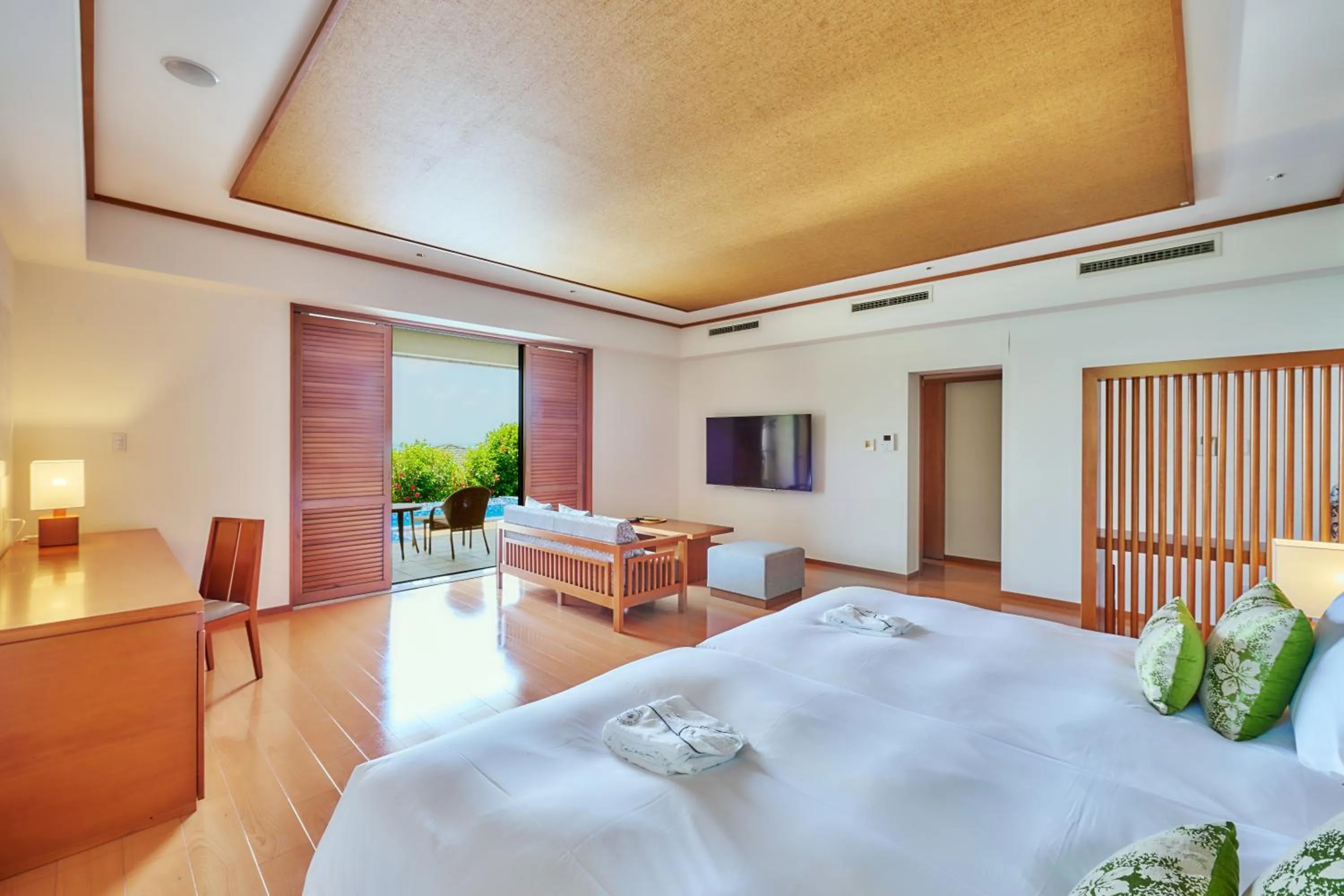 Bed in Miyakojima Kurima Resort Seawood Hotel