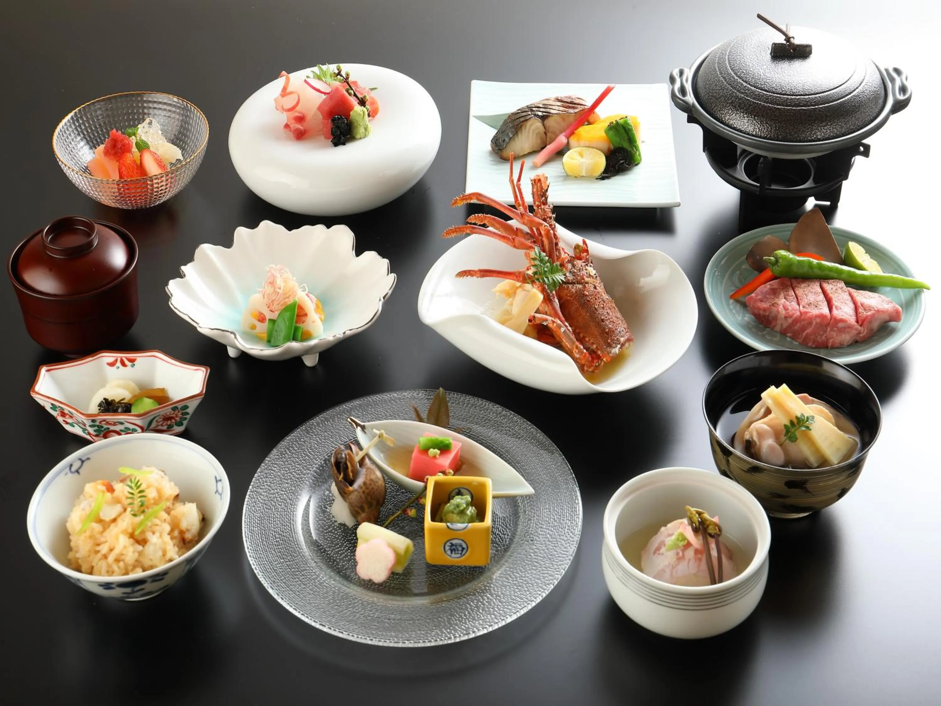 Restaurant/places to eat in Miyakojima Kurima Resort Seawood Hotel