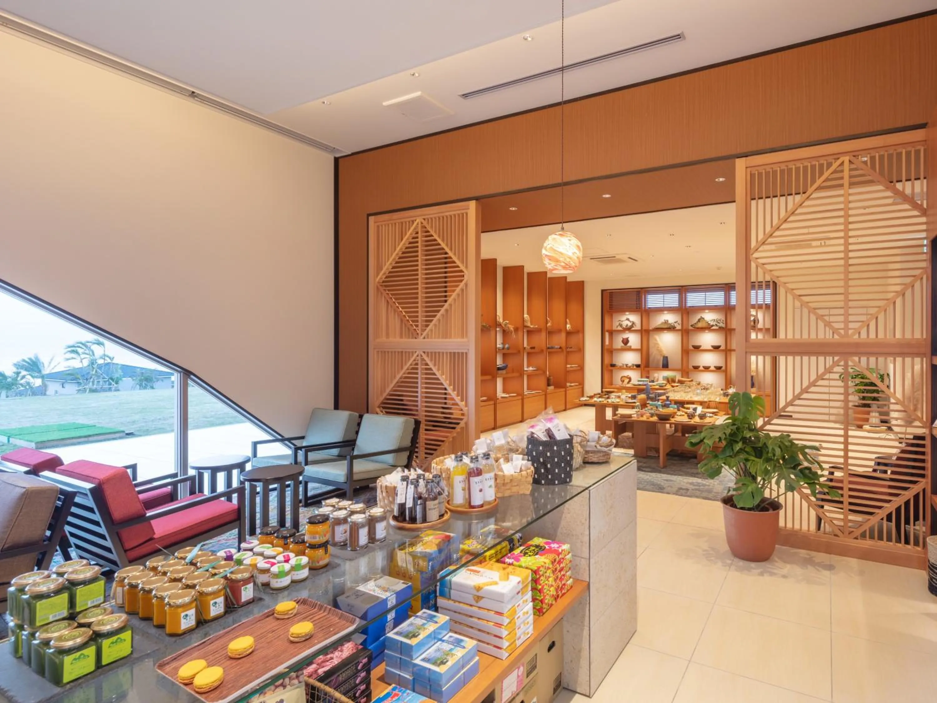 On-site shops in Miyakojima Kurima Resort Seawood Hotel