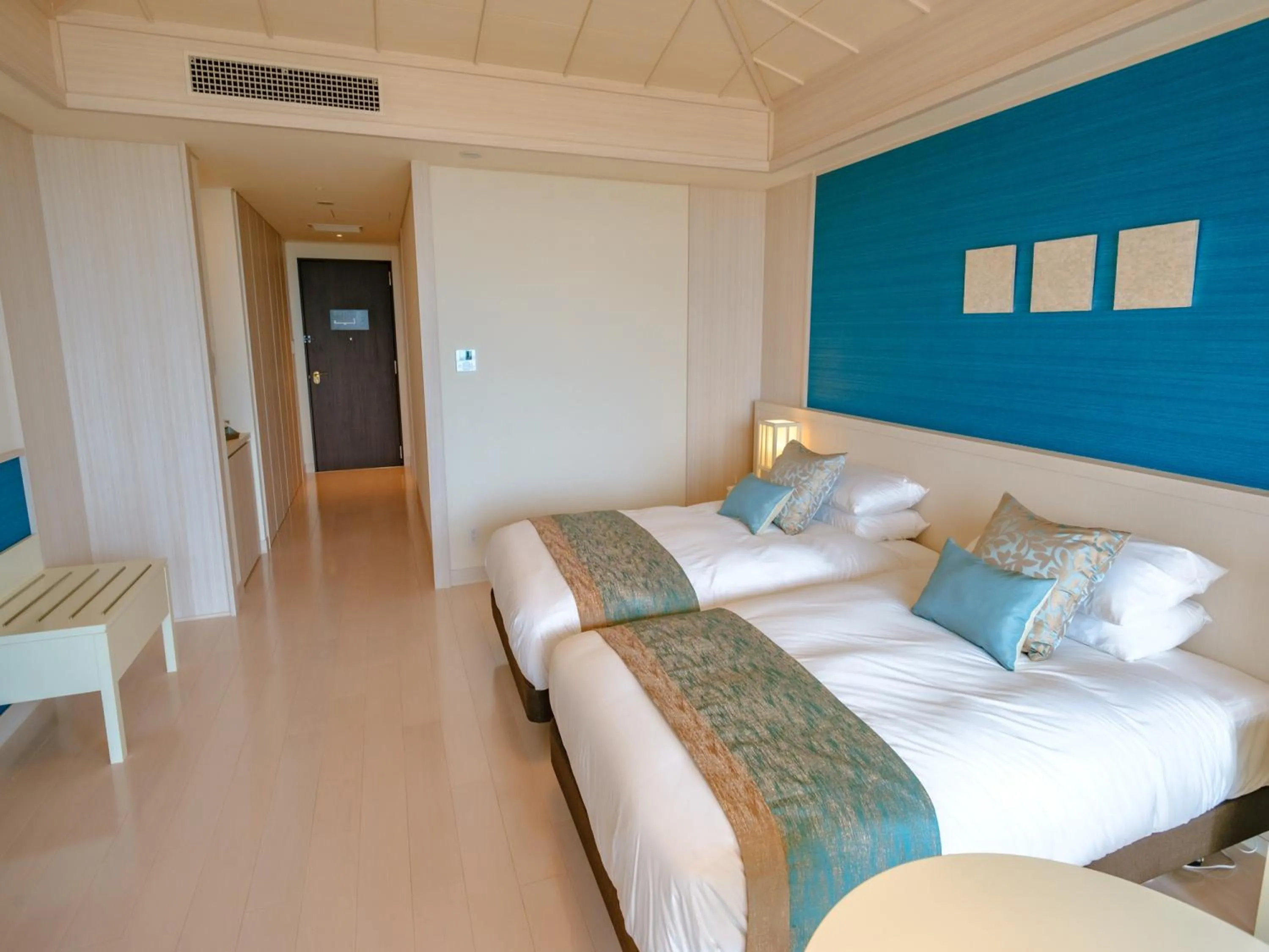 Deluxe Twin Room in Miyakojima Kurima Resort Seawood Hotel