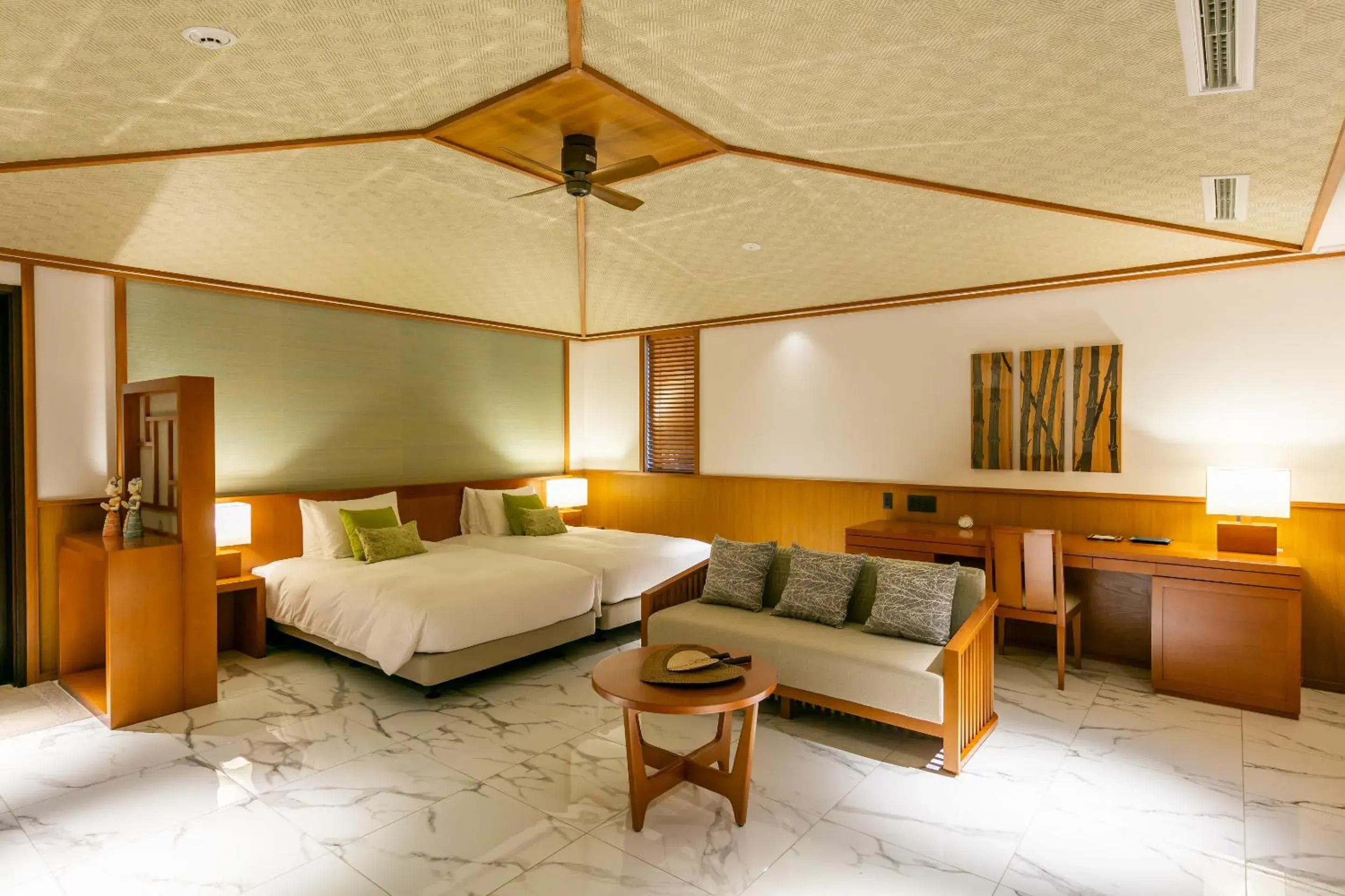 Deluxe Villa in Miyakojima Kurima Resort Seawood Hotel Deluxe Villa in Miyakojima Kurima Resort Seawood Hotel