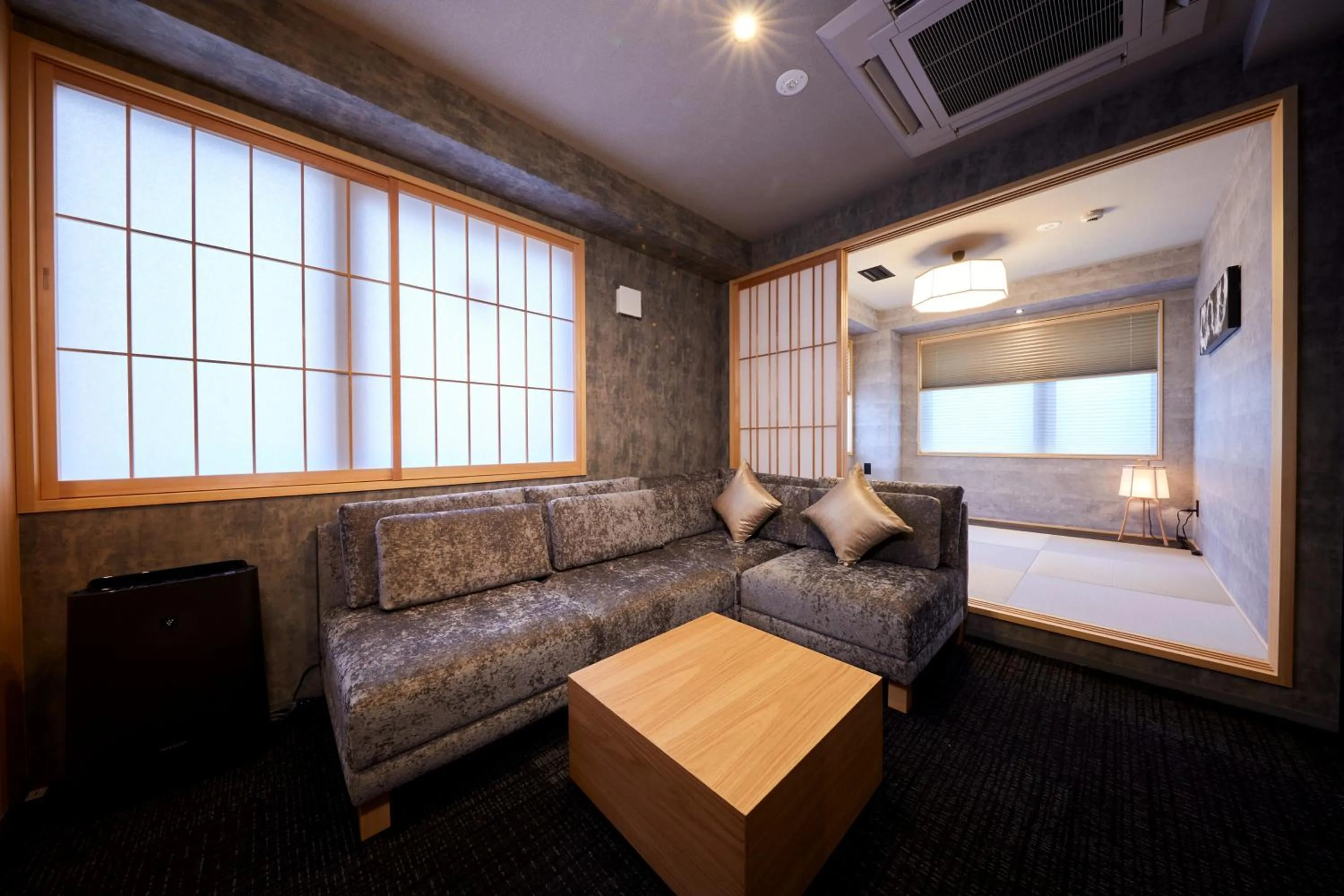 Living room, Bed in Rinn Shijo Nishinotoin