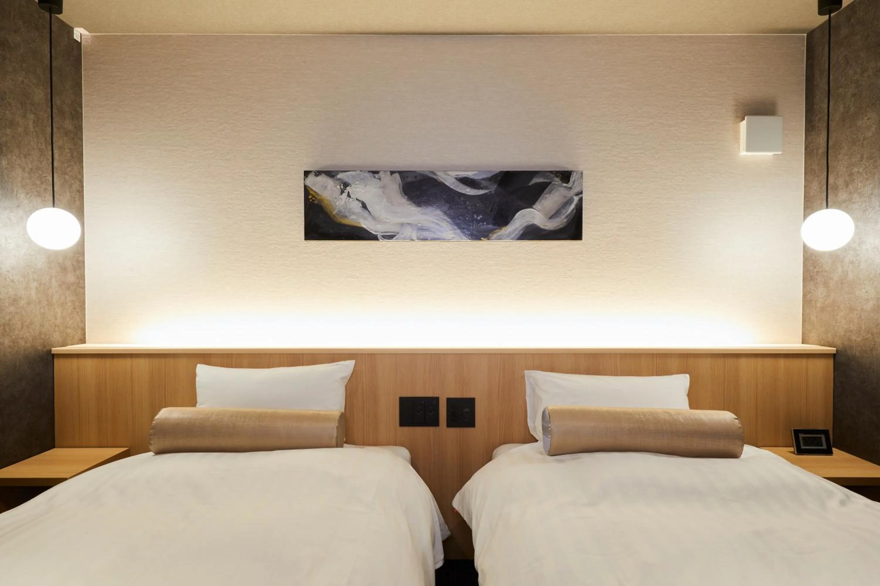 Photo of the whole room, Bed in Rinn Shijo Nishinotoin