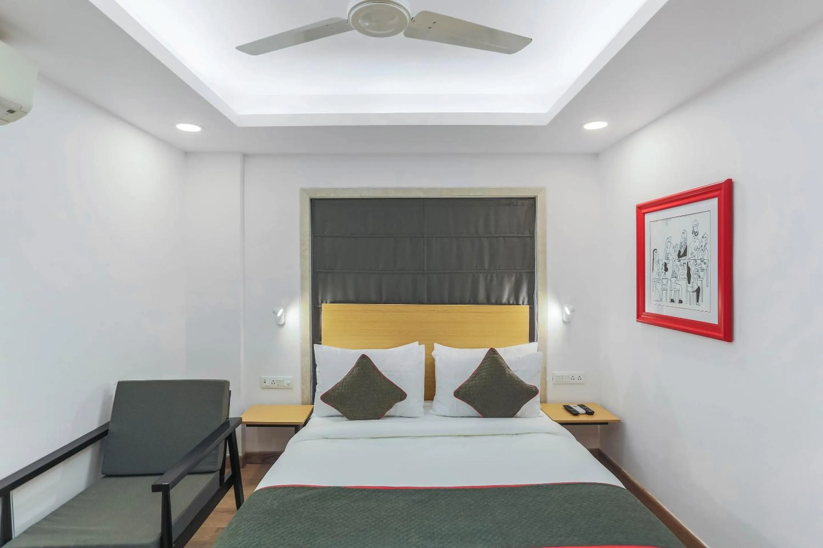 Bedroom, Bed in Super Townhouse Habitat New Town Rooms & Party Spaces