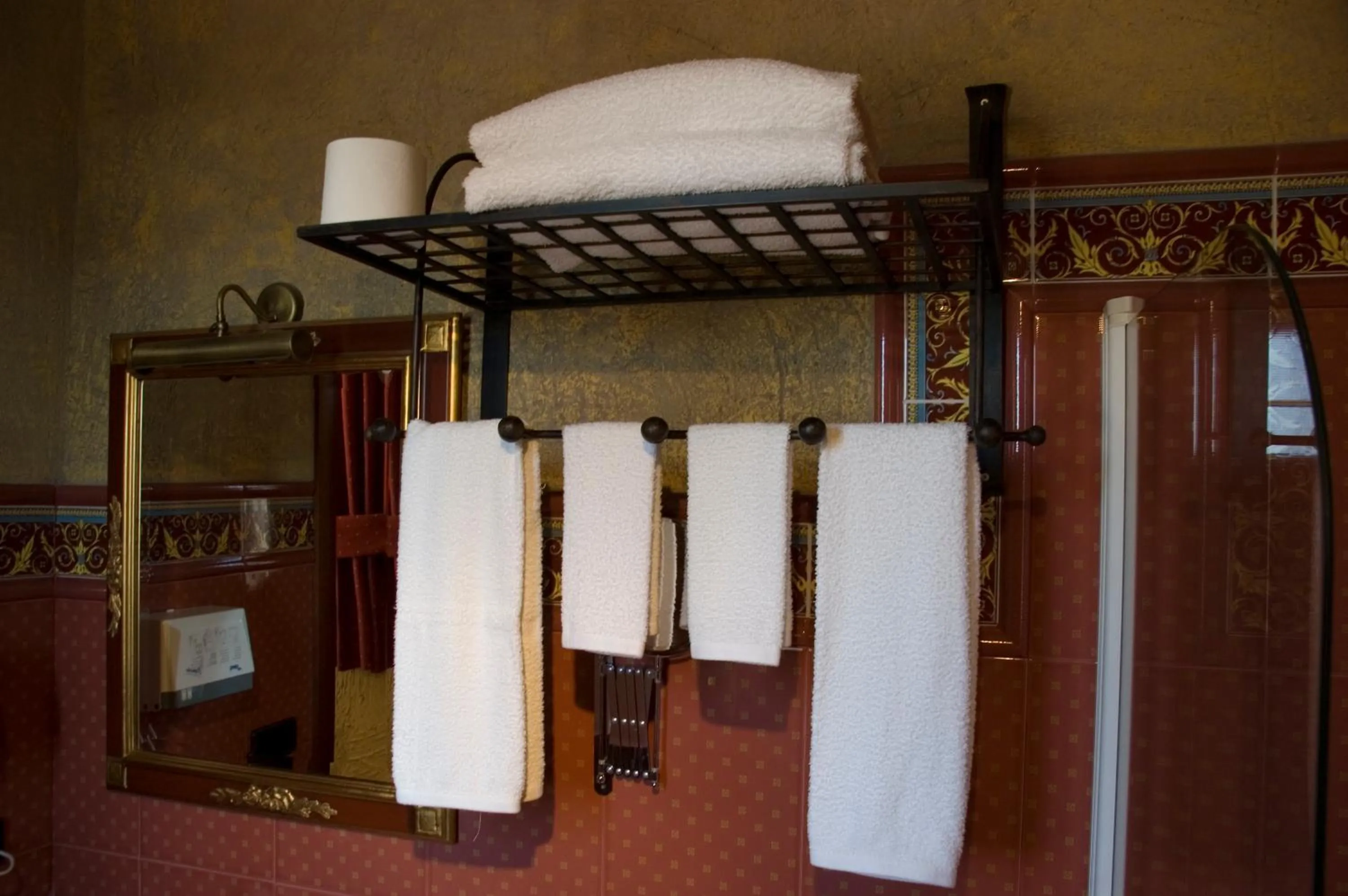 Bathroom in Hotel Caseta Nova