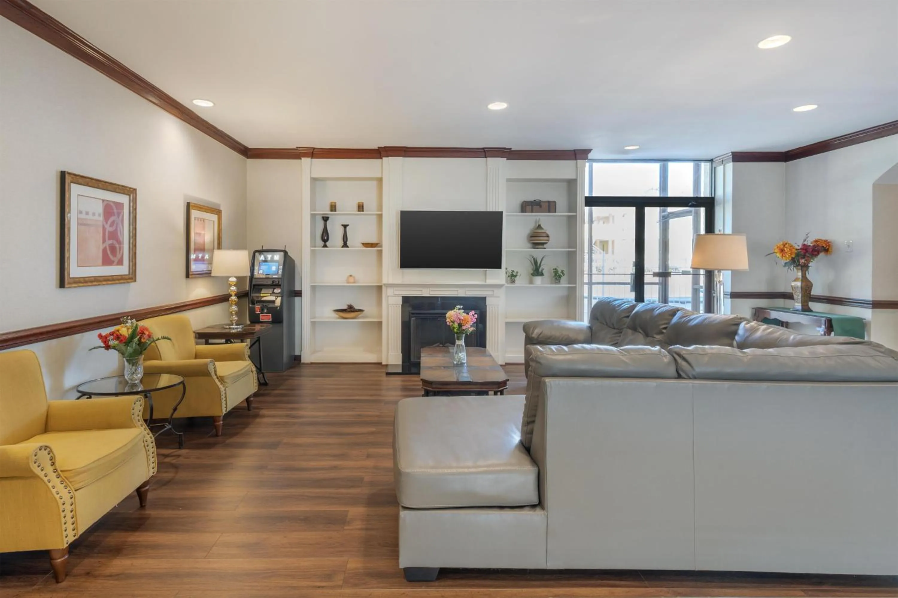 Lobby or reception in Best Western Battlefield Inn