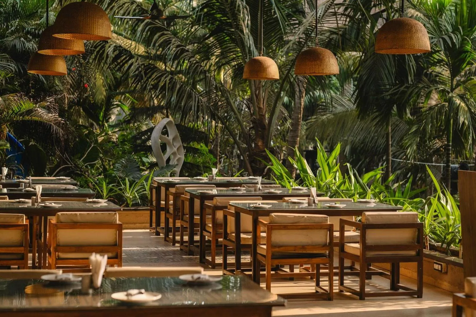 Restaurant/places to eat in Riva Beach Resort