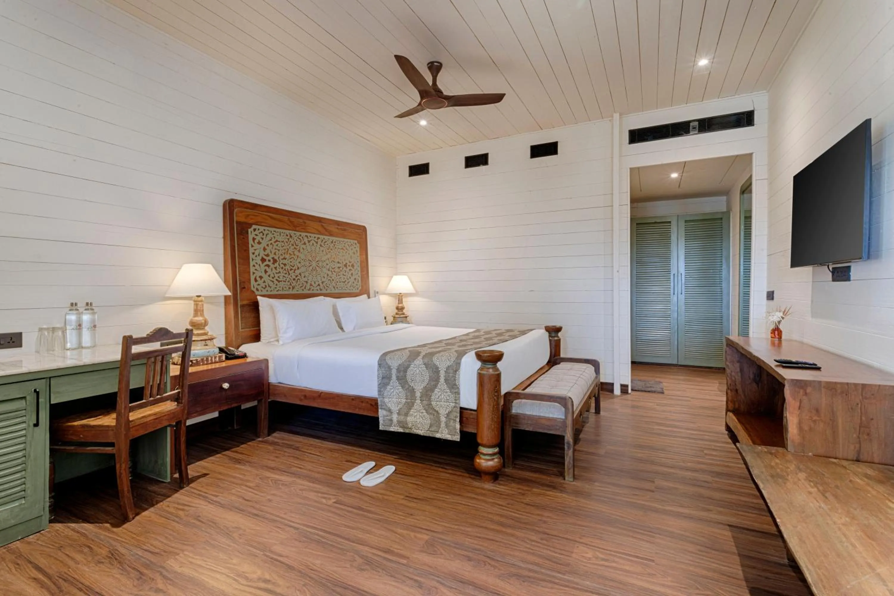 Bedroom, Bed in Riva Beach Resort