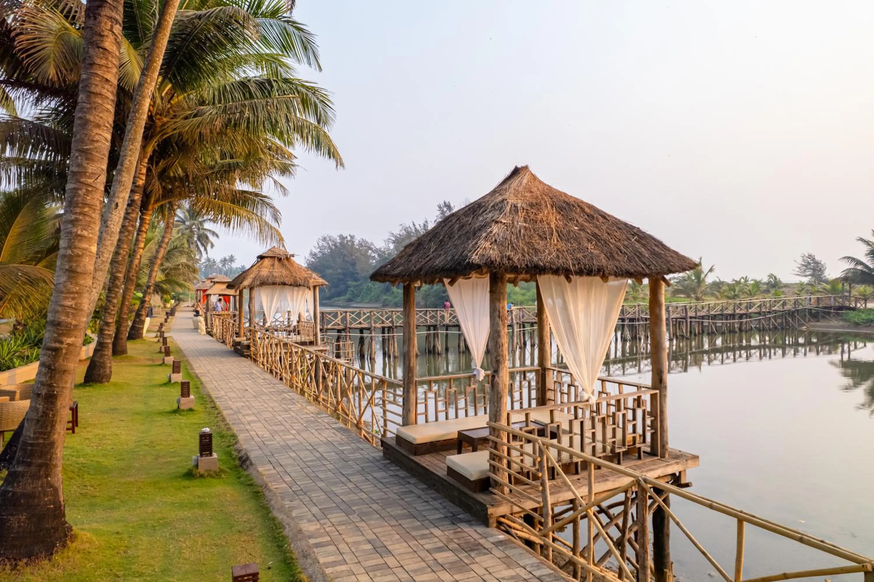 Property building in Riva Beach Resort