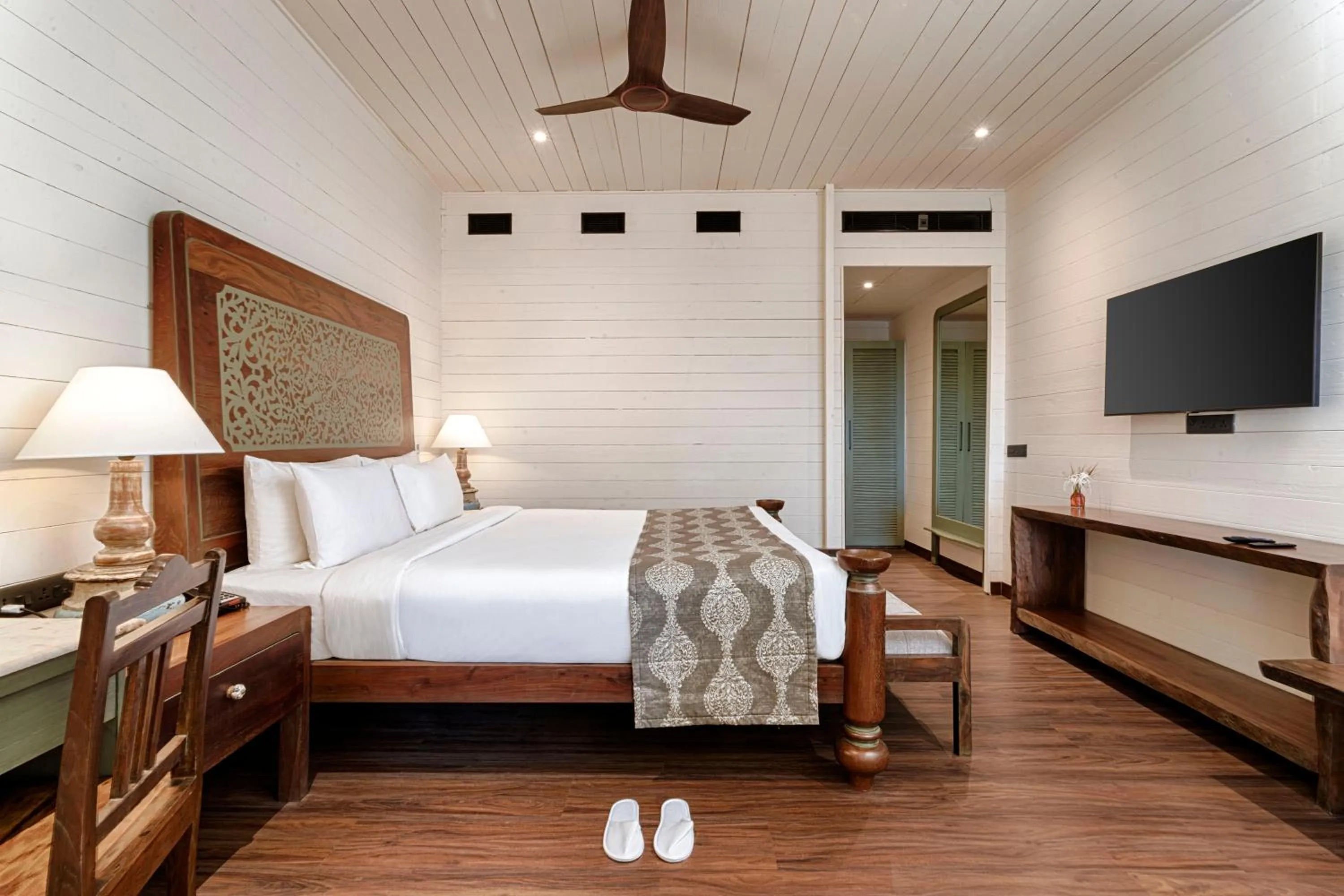 Bedroom, Bed in Riva Beach Resort