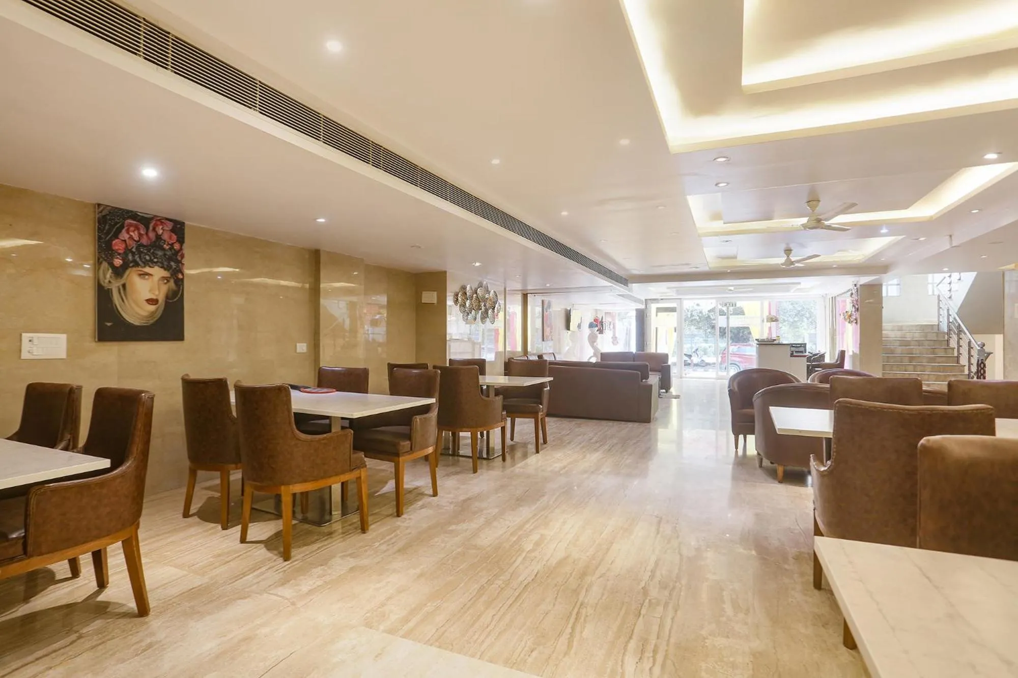 Restaurant/places to eat in FabHotel Prime Star 17 - Nr Yashobhoomi Convention Centre