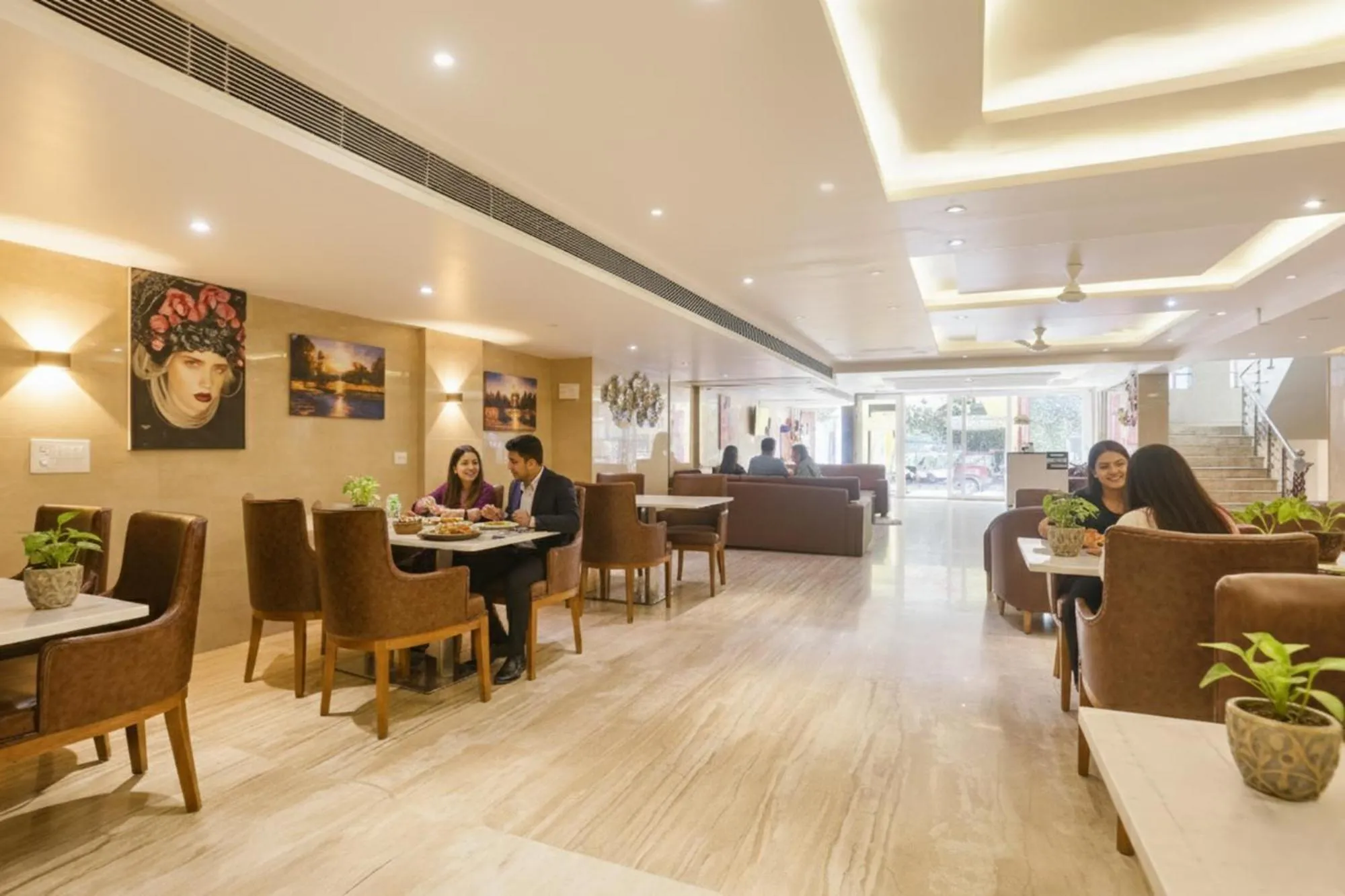 Restaurant/places to eat in FabHotel Prime Star 17 - Nr Yashobhoomi Convention Centre