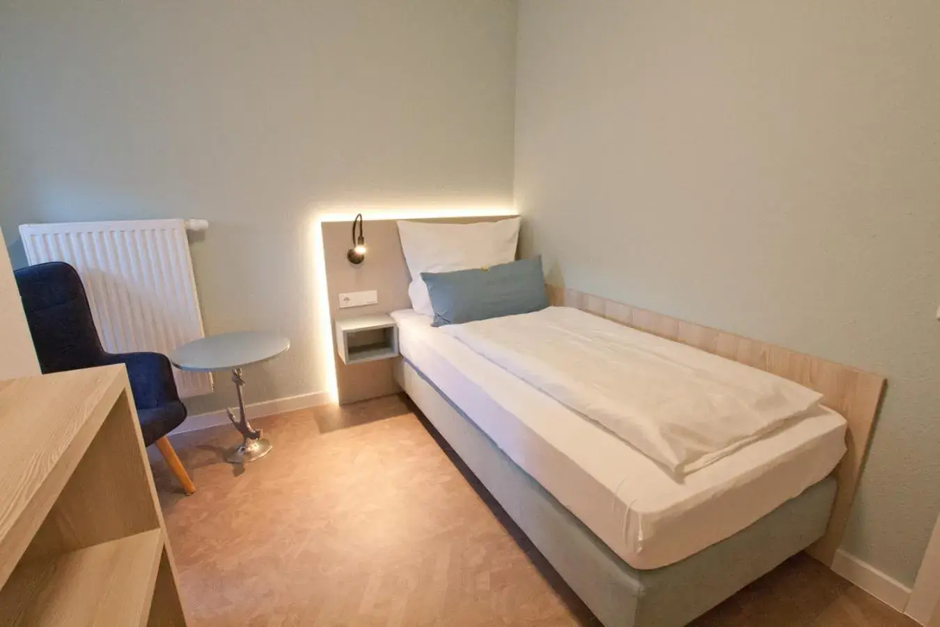 Single Room in Hotel Garni Goldener Anker Single Room in Hotel Garni Goldener Anker