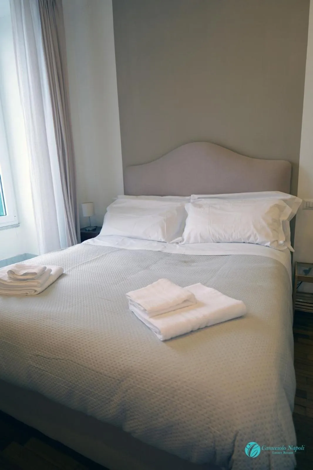 Bed in Caracciolo Napoli BeB