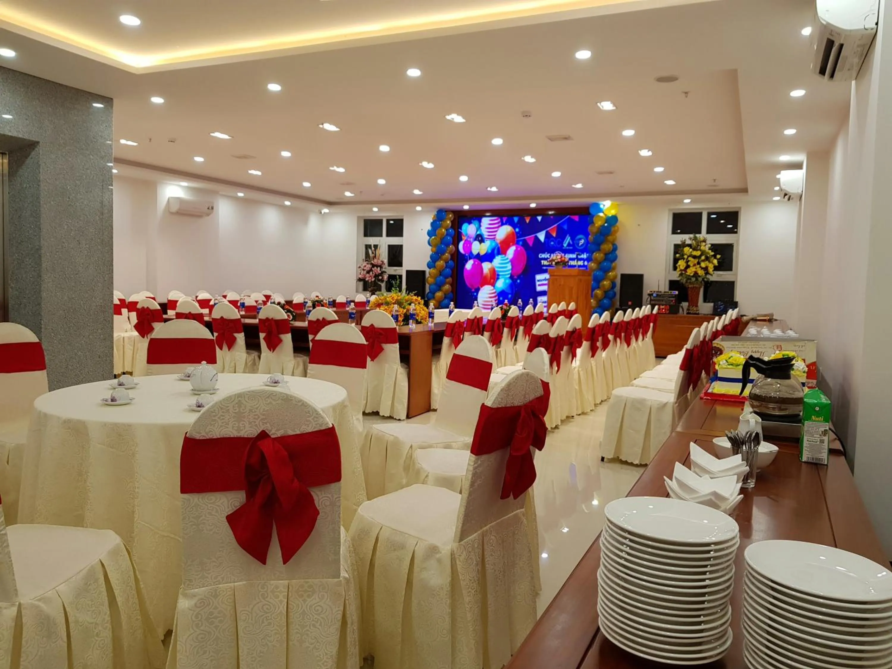 Meeting/conference room in Thanh Van Hotel Quy Nhon