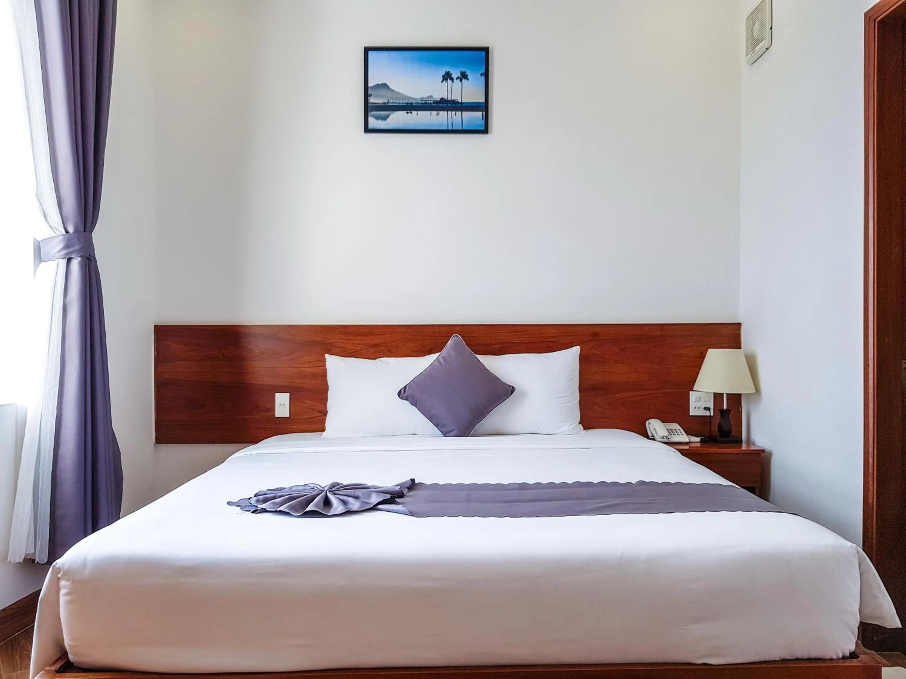 Photo of the whole room, Bed in Thanh Van Hotel Quy Nhon