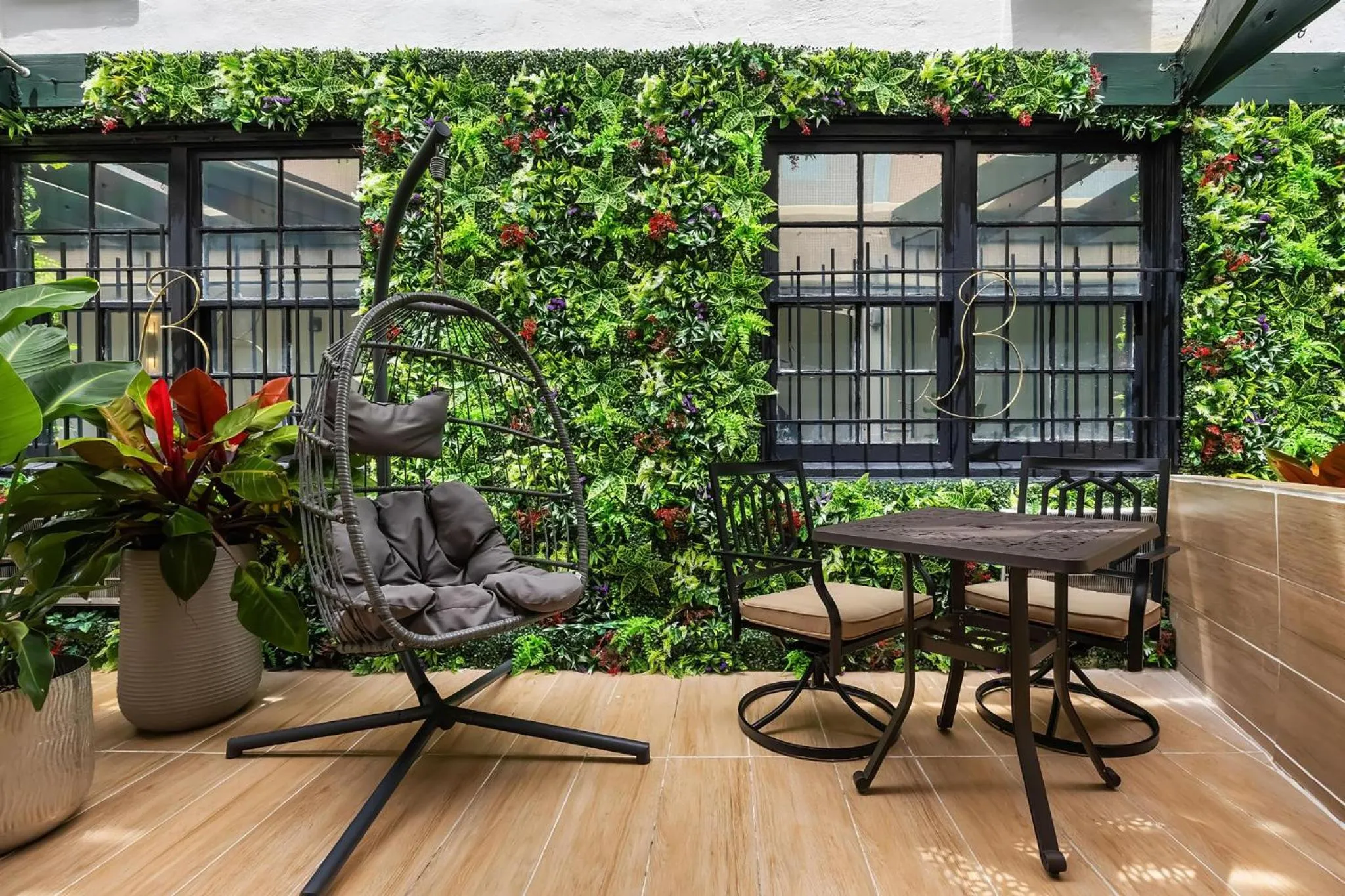 Garden in Beacon South Beach Hotel