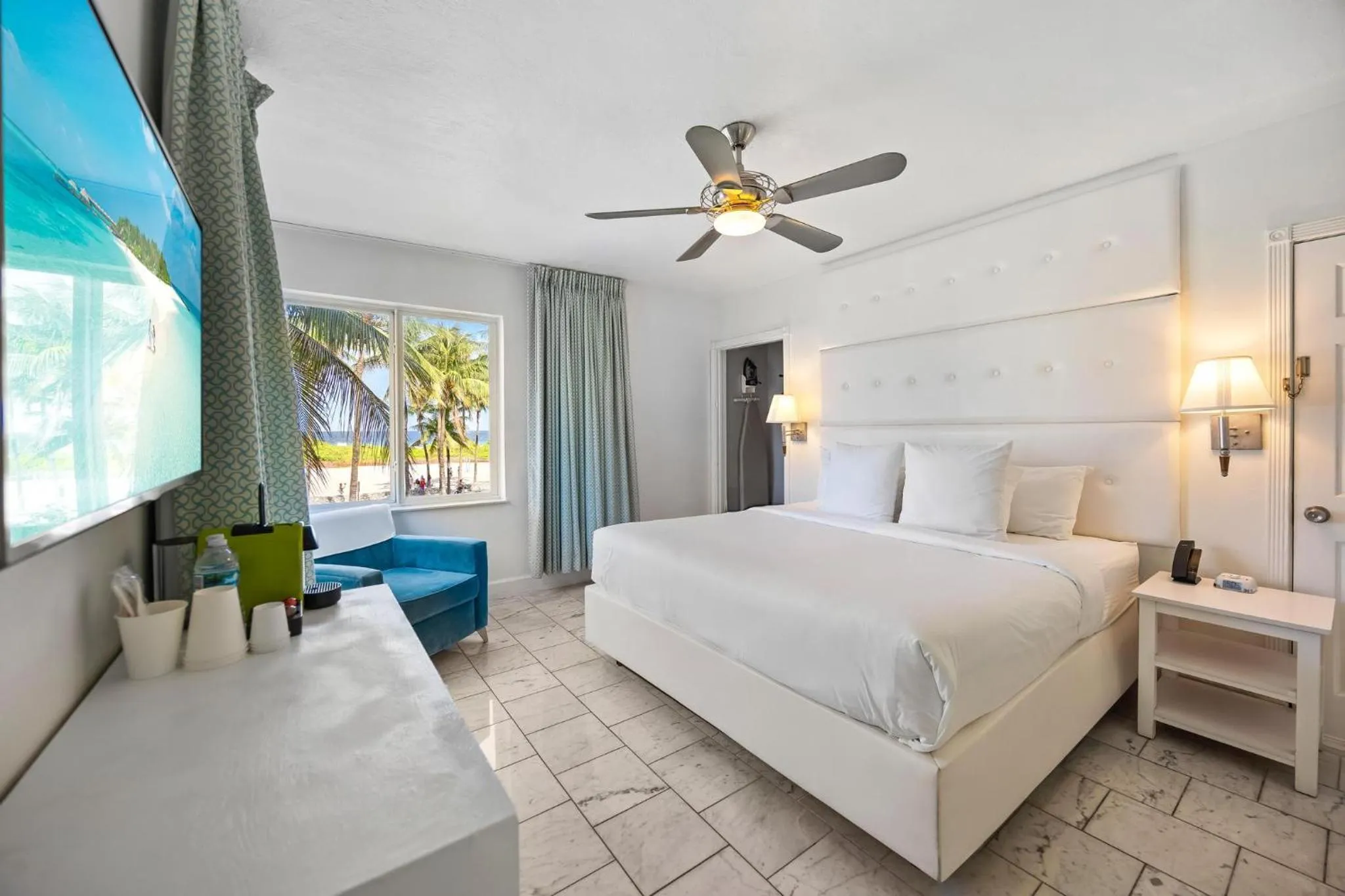 Bed in Beacon South Beach Hotel