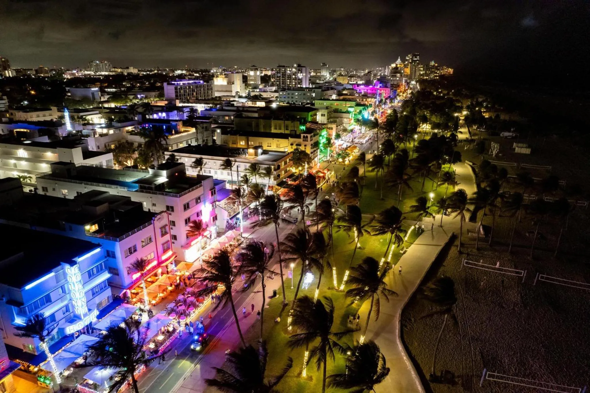 Property building in Beacon South Beach Hotel