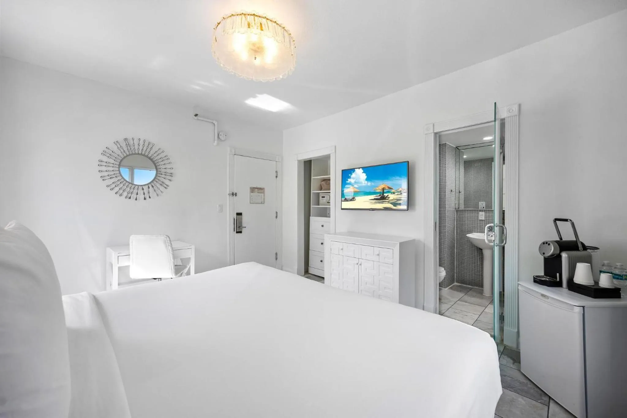 Bed in Beacon South Beach Hotel