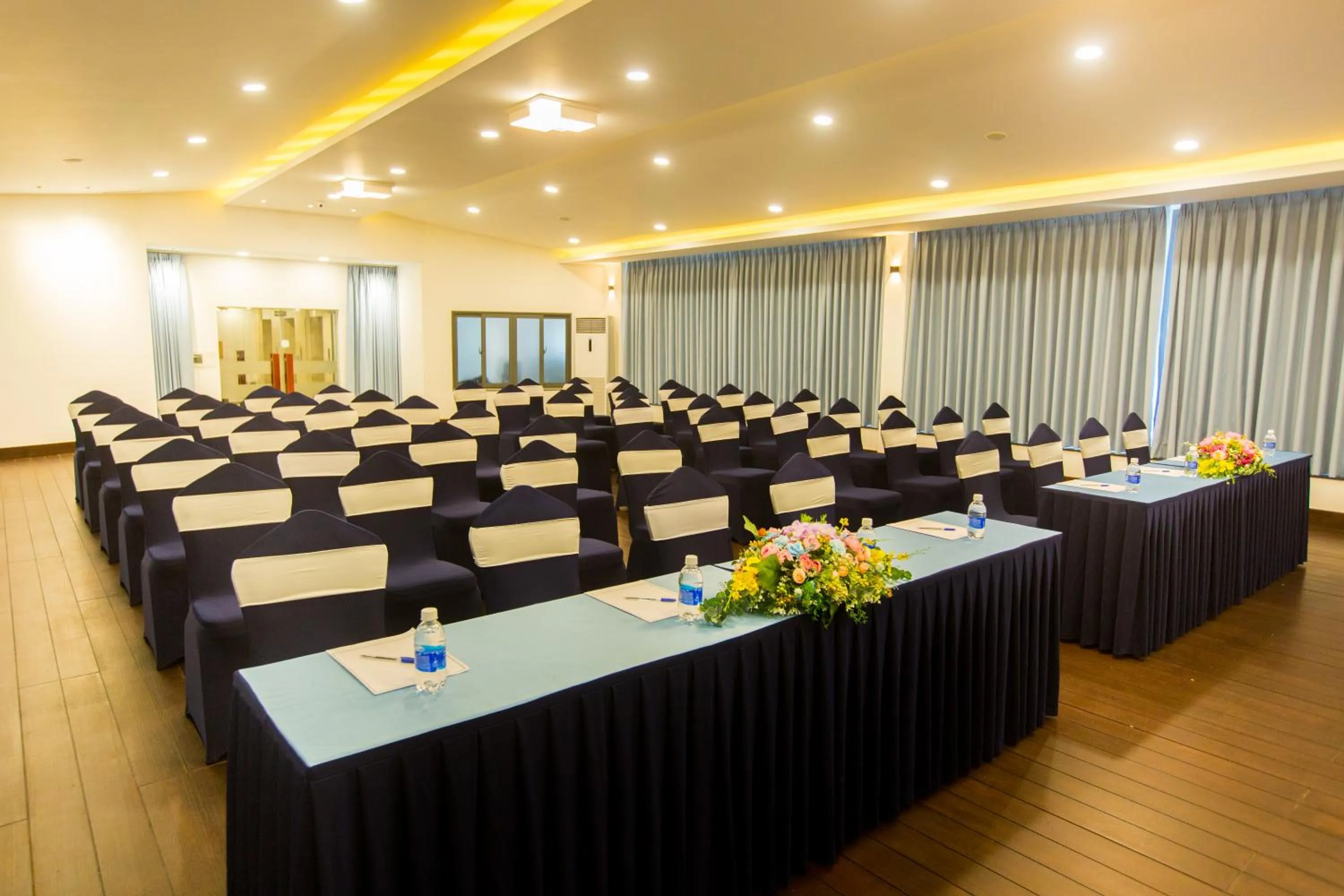 Business facilities in Mermaid Seaside Hotel