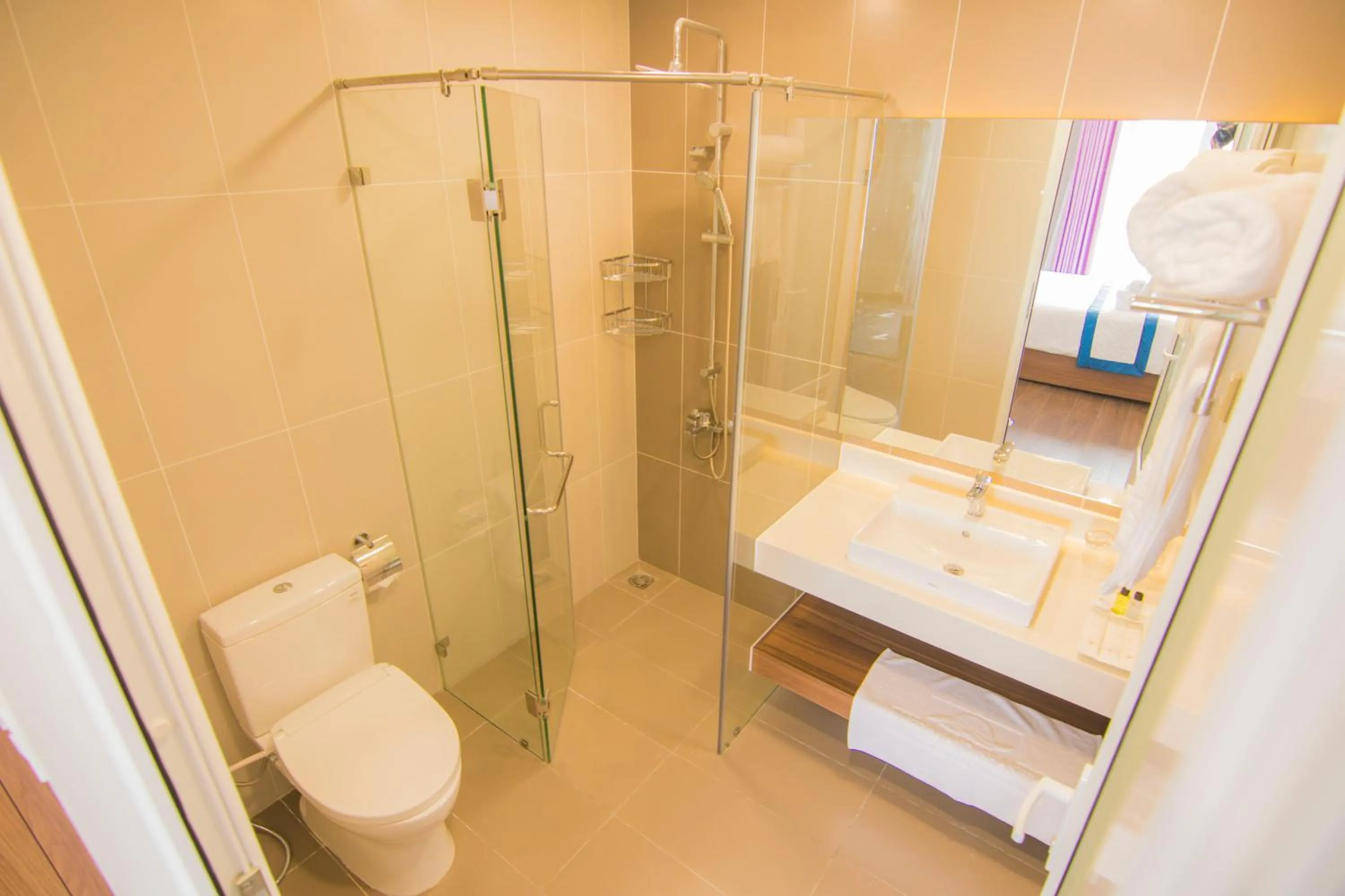 Shower in Mermaid Seaside Hotel