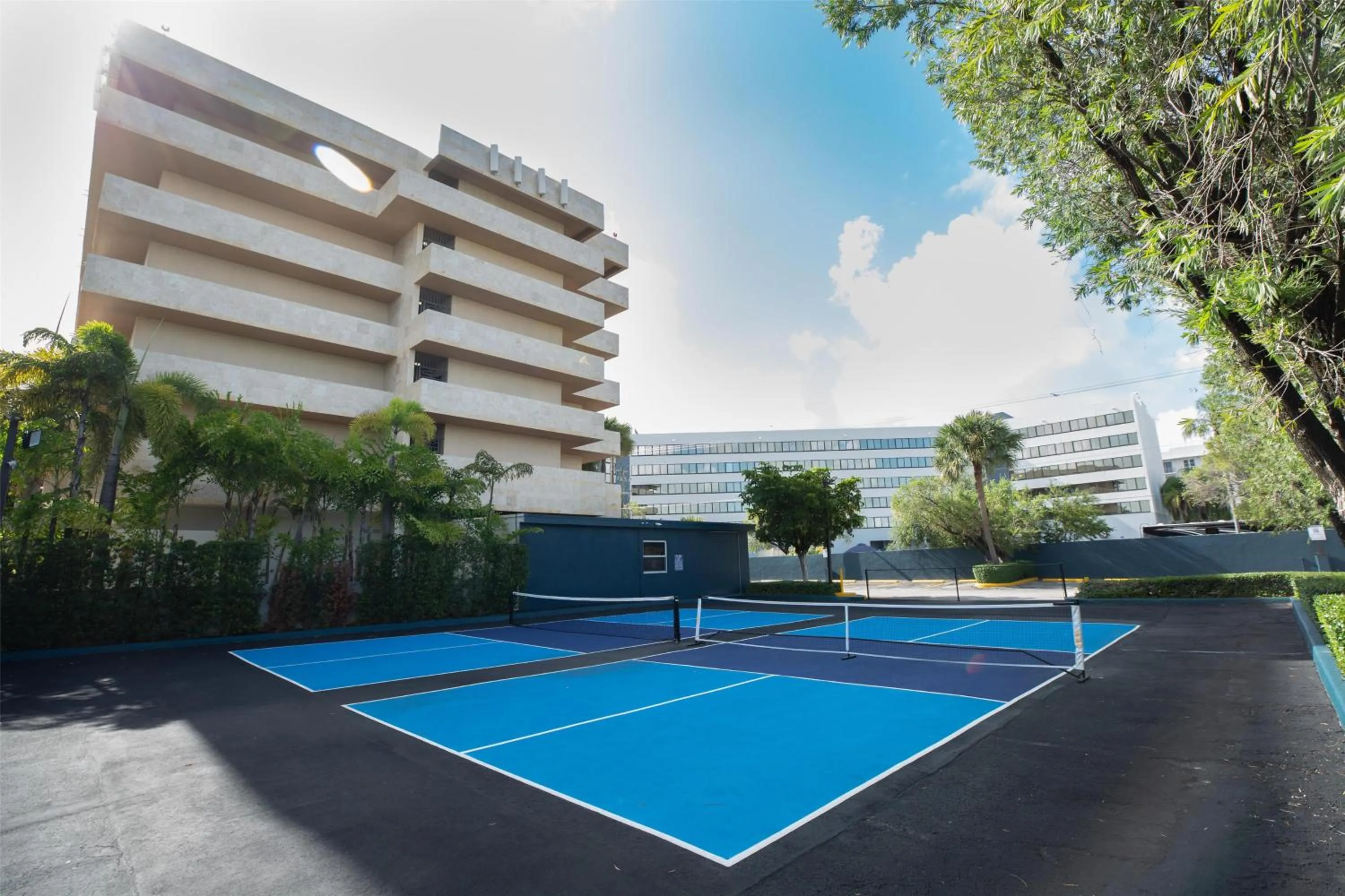 Sports in Regency Miami Airport by Sonesta