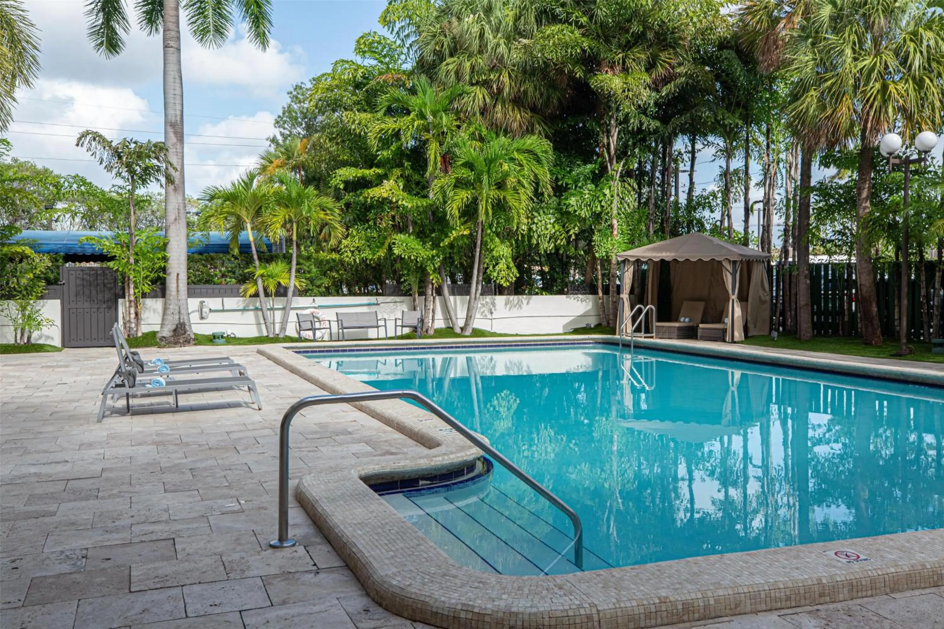 Pool view in Regency Miami Airport by Sonesta