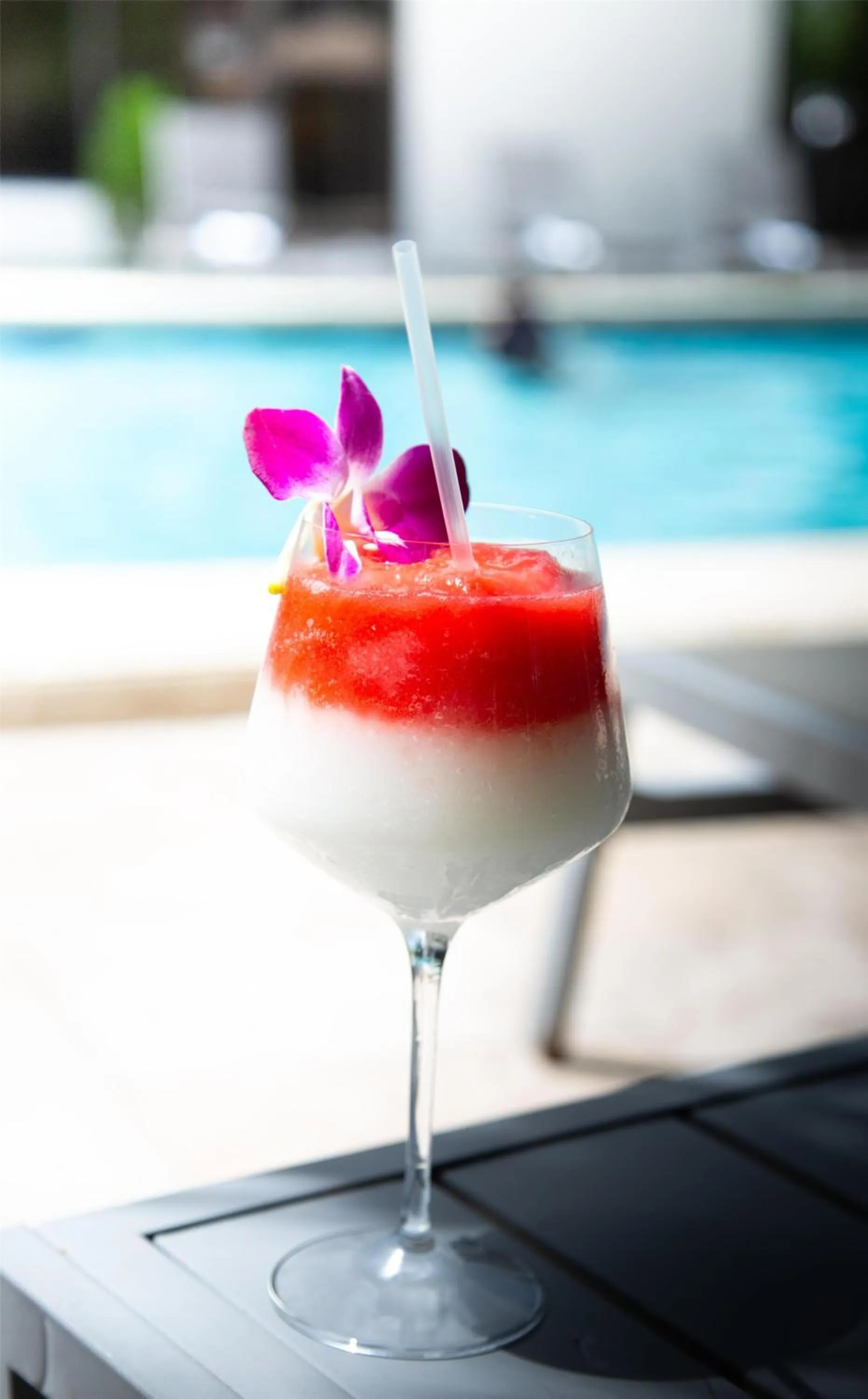 Food and drinks in Regency Miami Airport by Sonesta