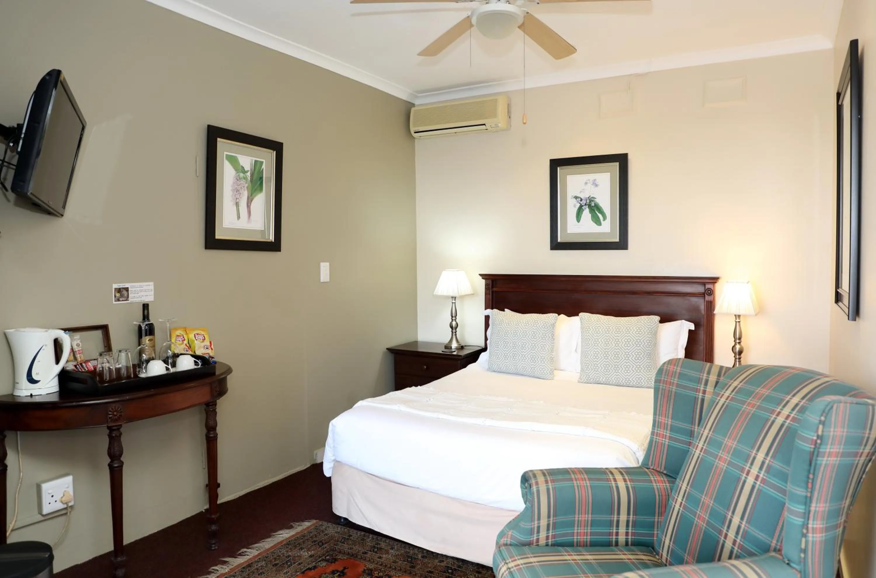 Photo of the whole room, Bed in Kingston Place Guesthouse