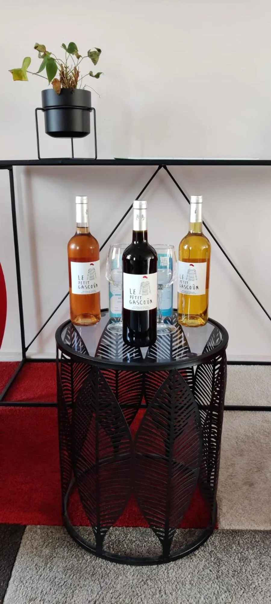 Drinks in Carré Py' Hôtel