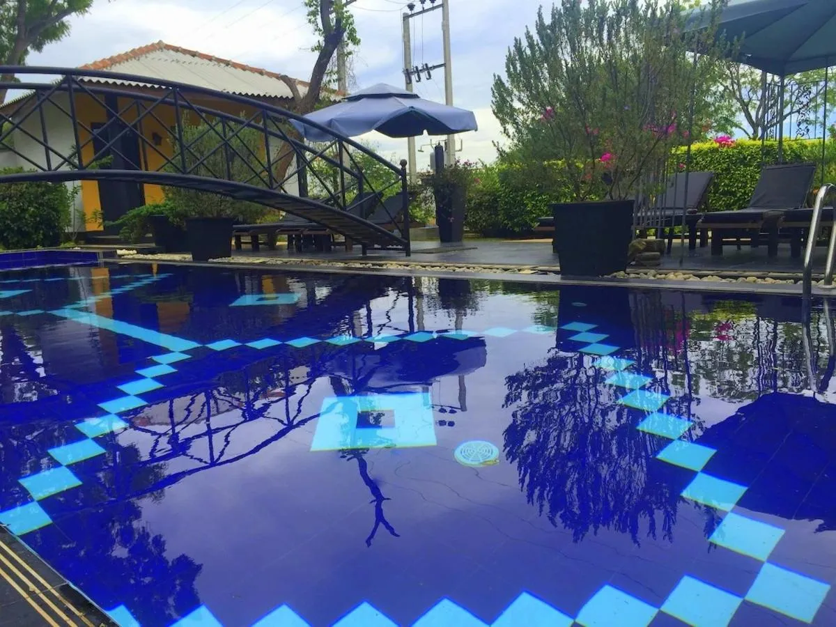 Swimming pool in Flower Garden Lake Resort